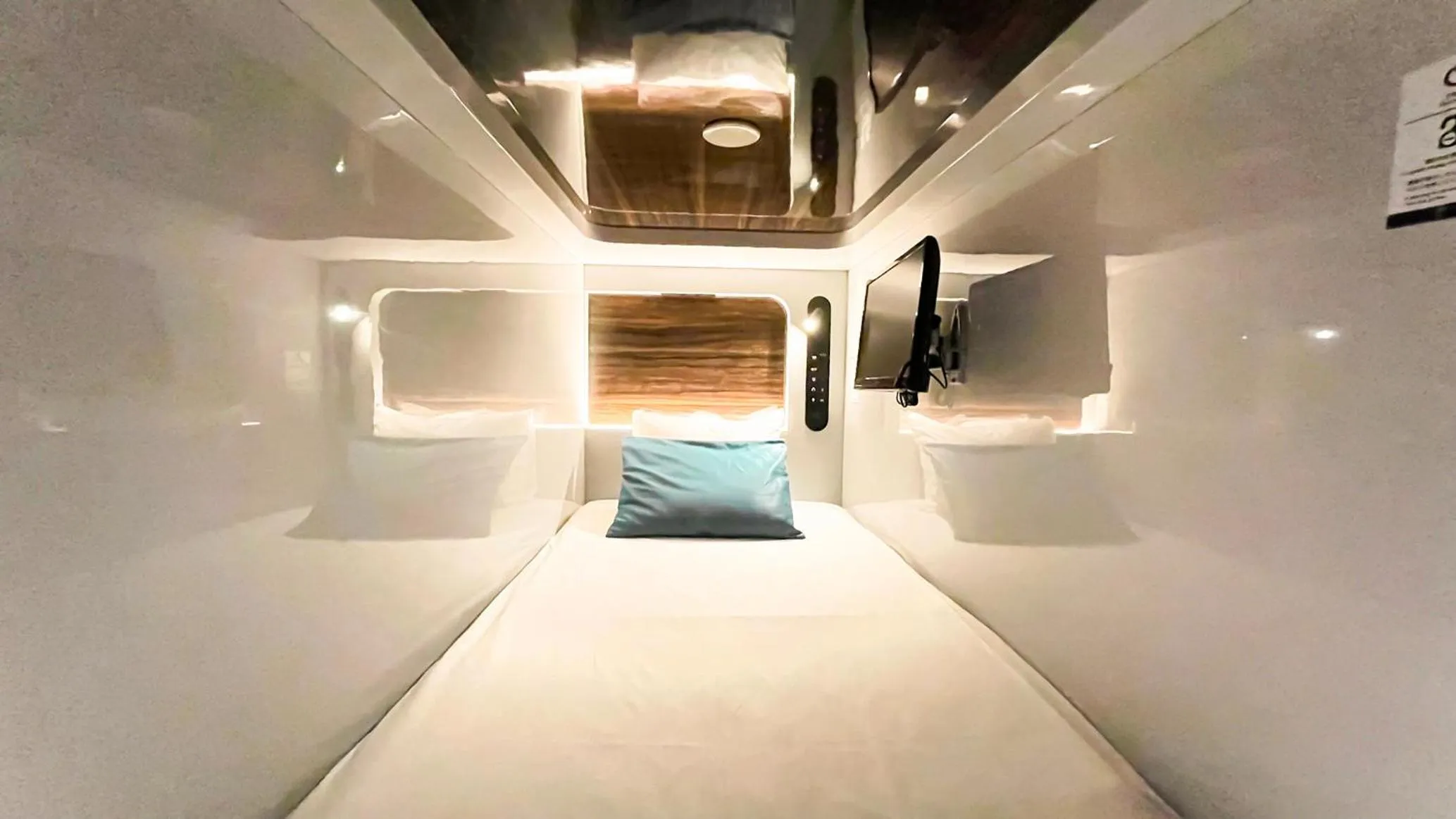 Bed in Spa&Capsule Hotel Grandpark Inn Kitasenju