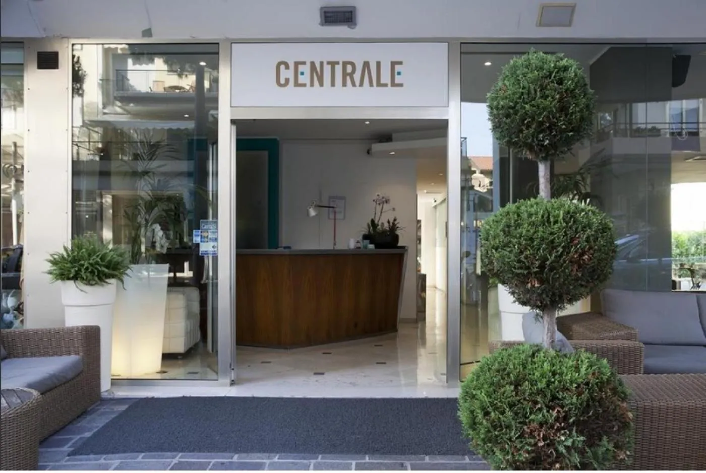 Facade/entrance in Hotel Centrale