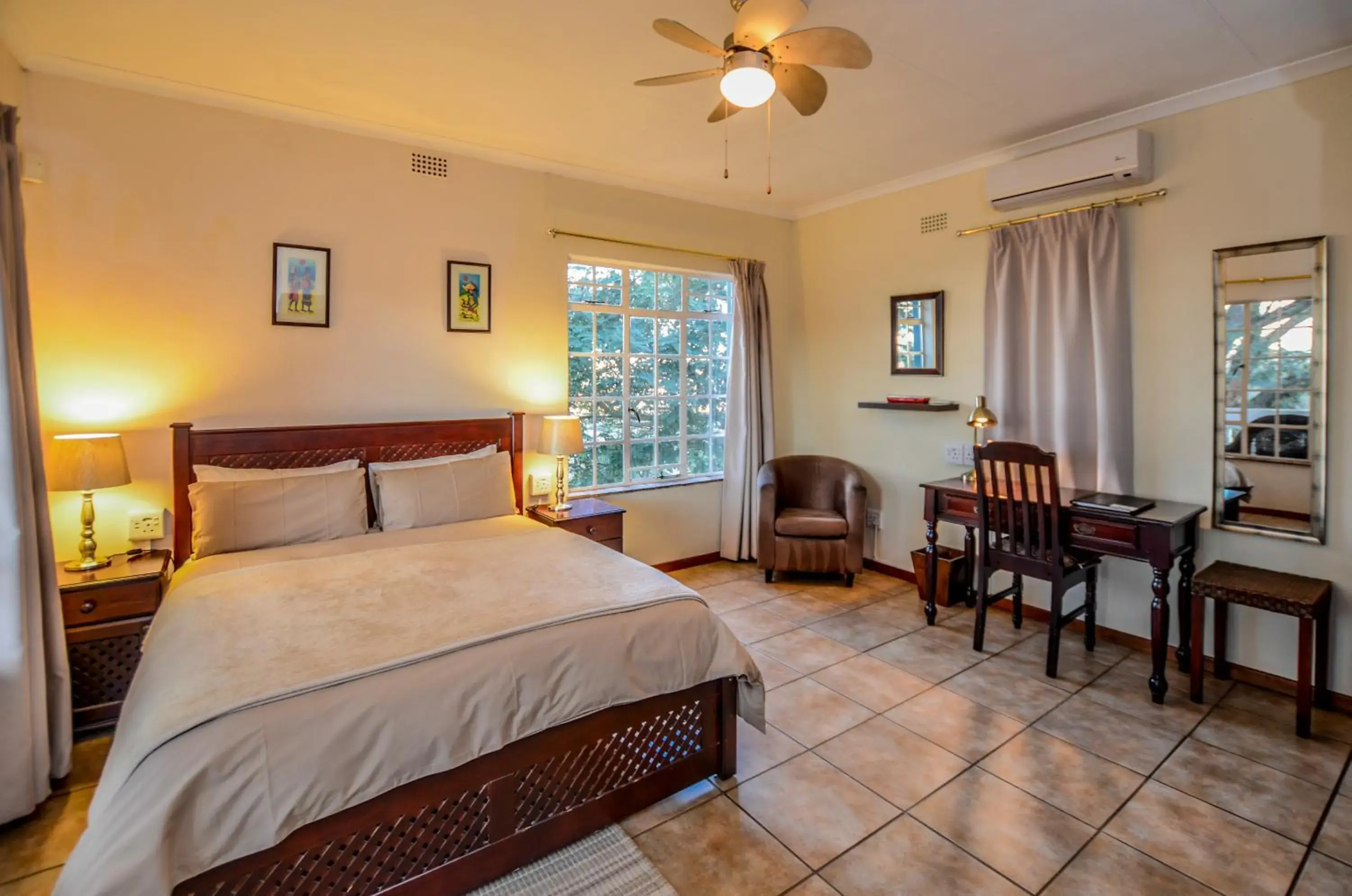 Double Room - single occupancy in White House Lodge Double Room - single occupancy in White House Lodge