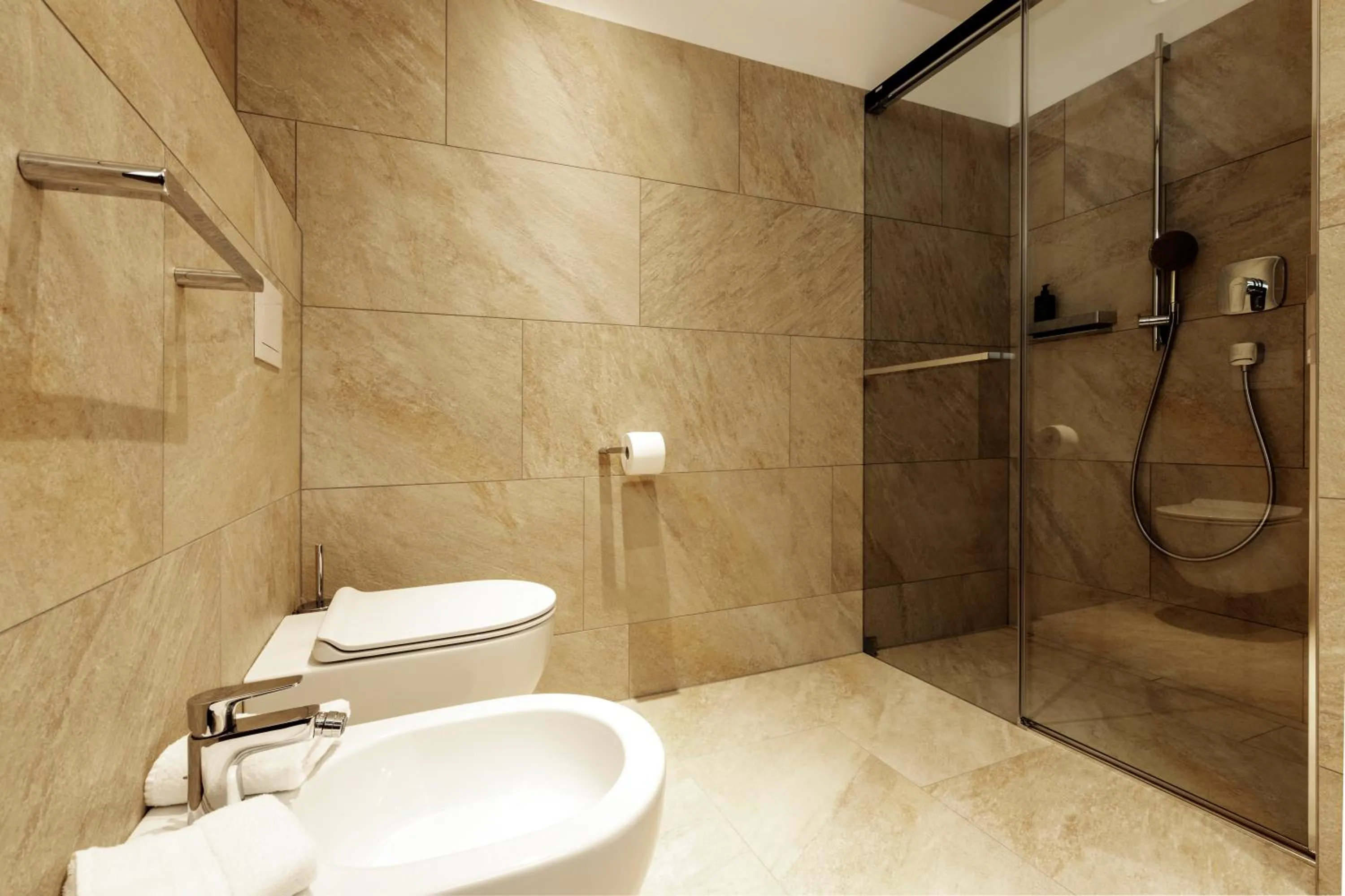 Bathroom in Cityhotel Goldener Adler B&B