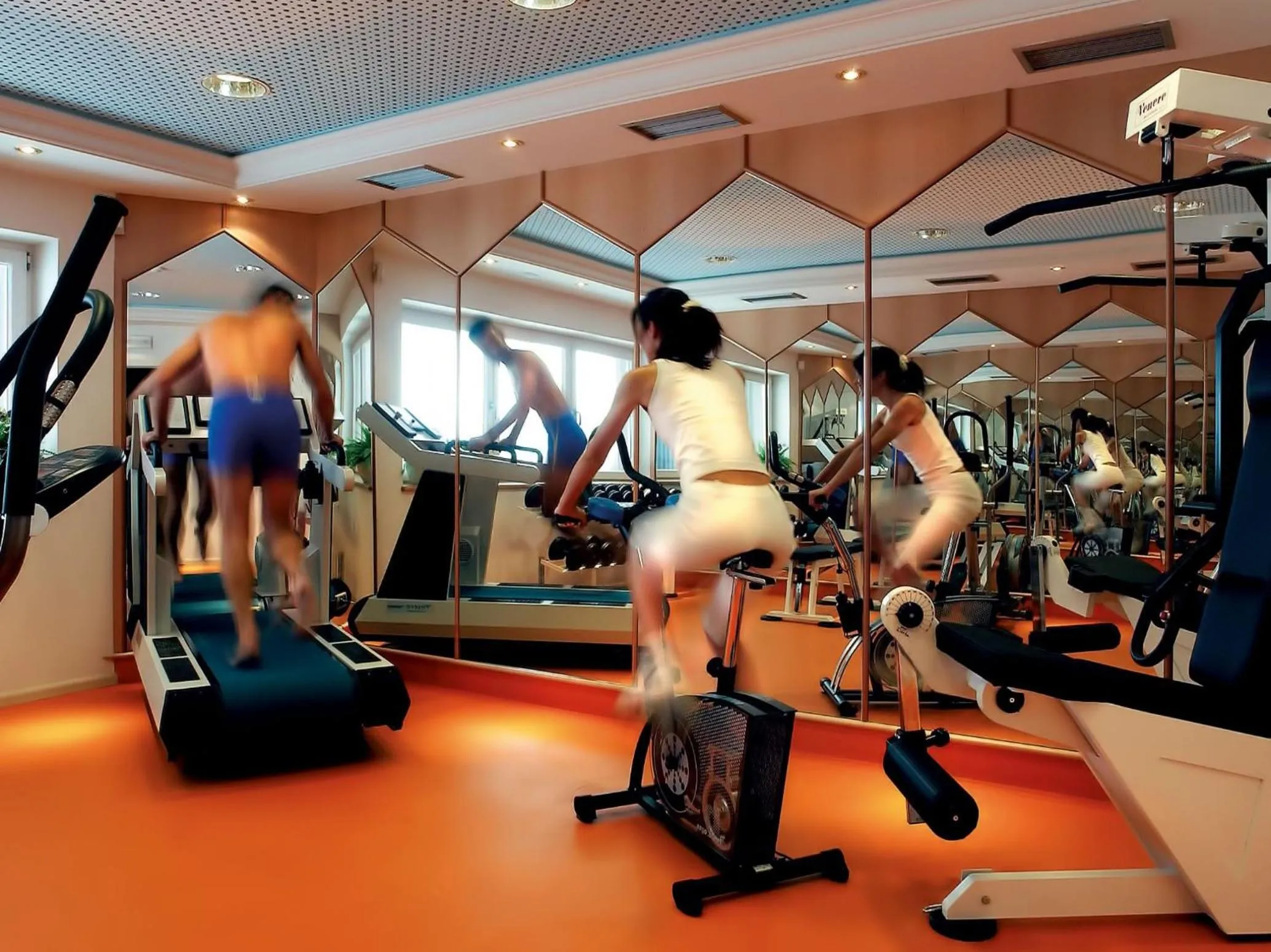 Fitness centre/facilities in Cityhotel Goldener Adler B&B