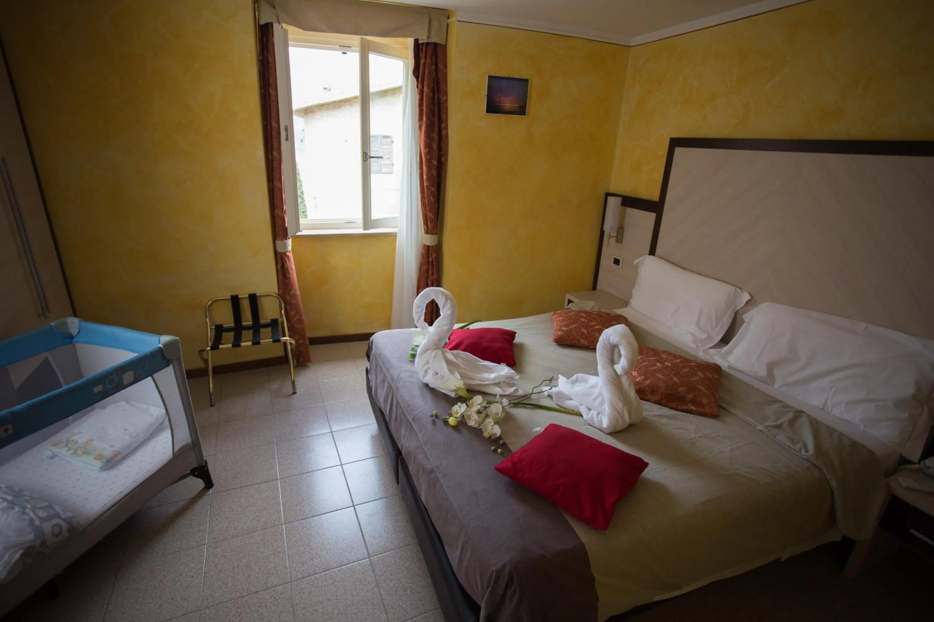 Lake view, Bed in Locanda San Marco