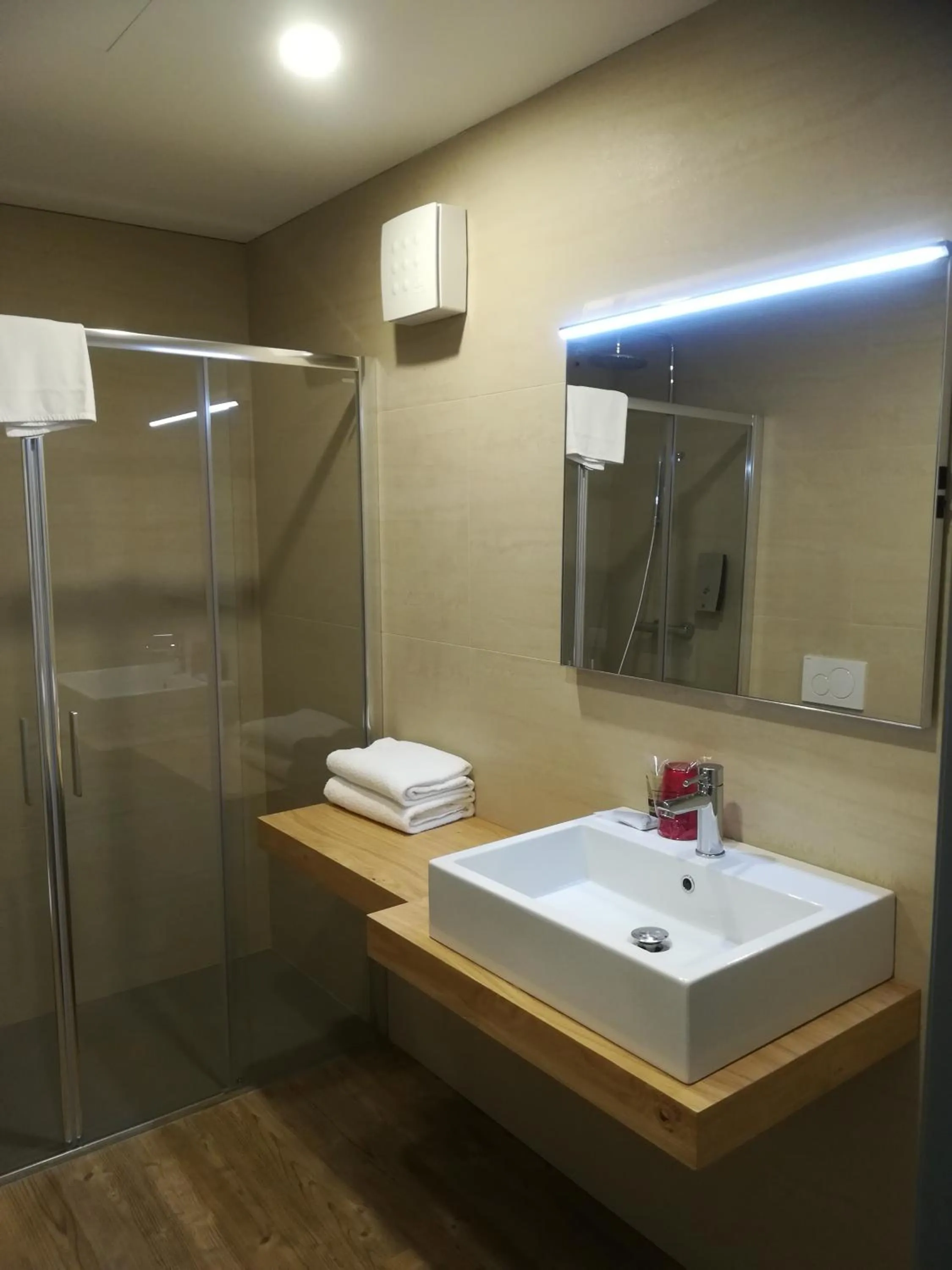 Shower in Locanda San Marco