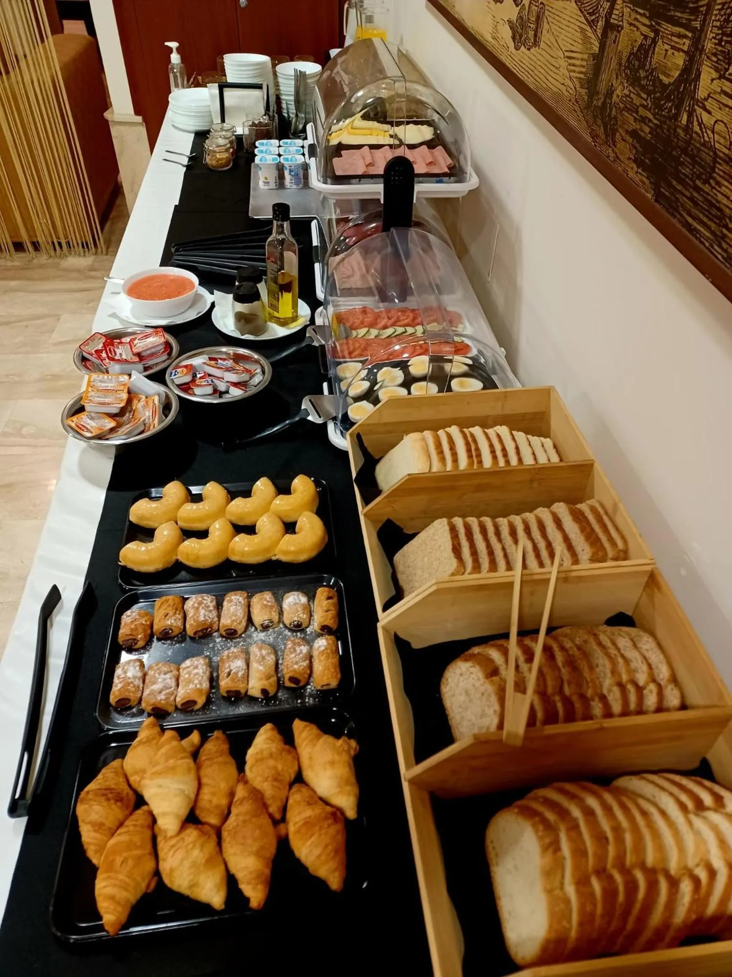 Continental breakfast in Carlos V Malaga
