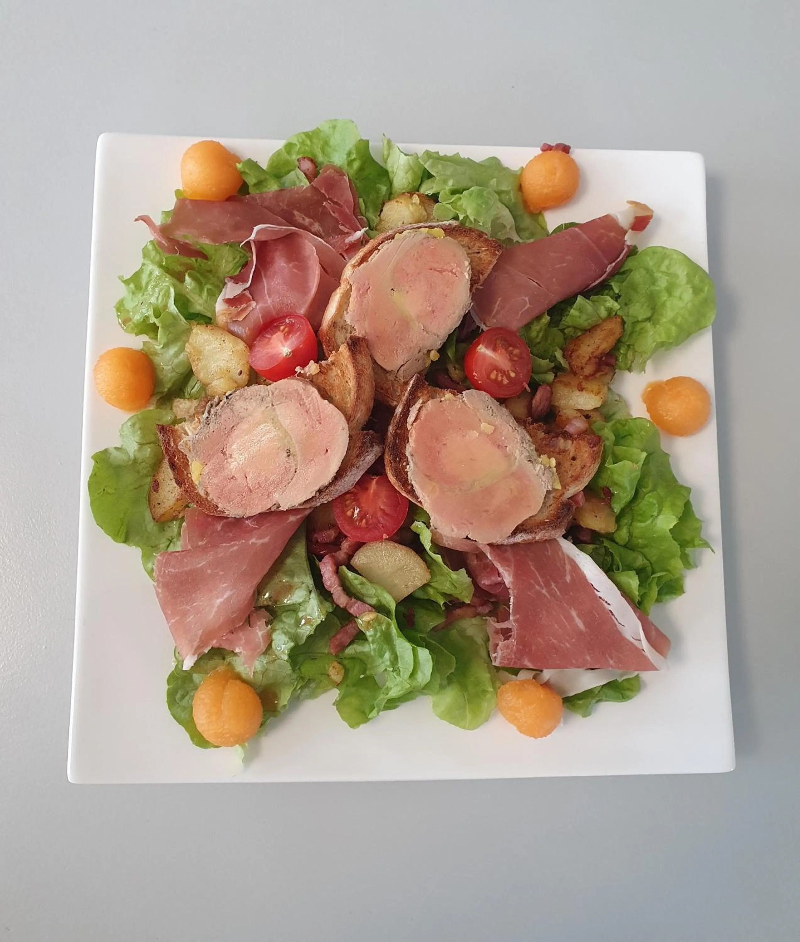 Restaurant/places to eat in Chambre d'Hôte Les Ondines