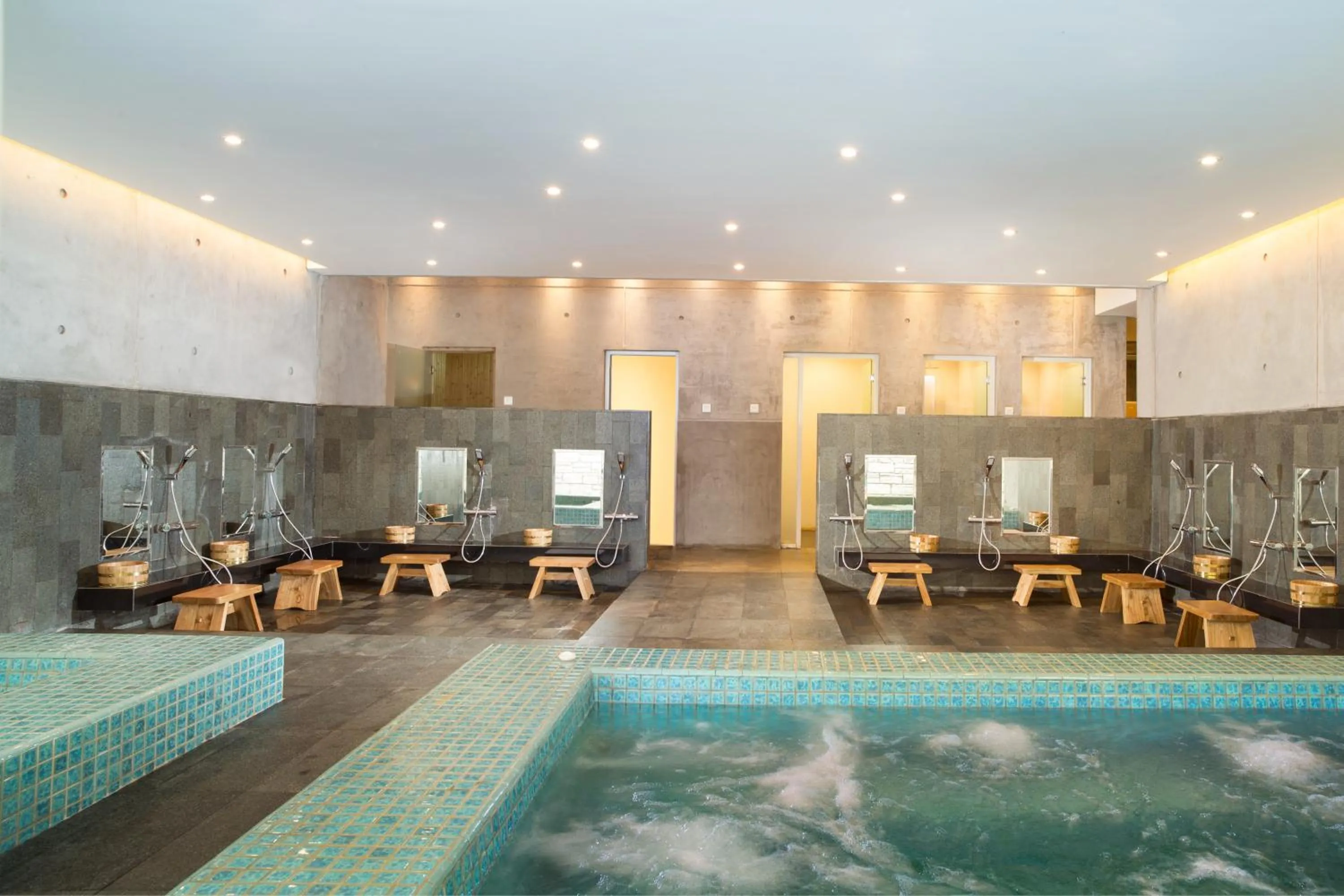 Hot Tub in Resinda Hotel Karawang