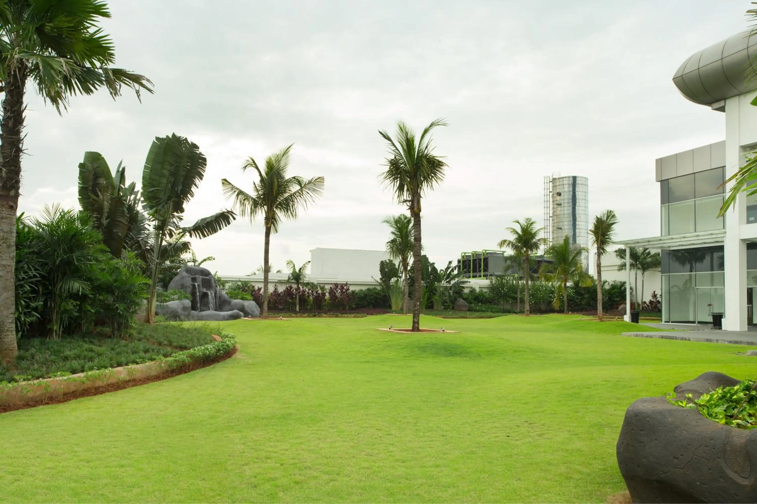 Garden in Resinda Hotel Karawang