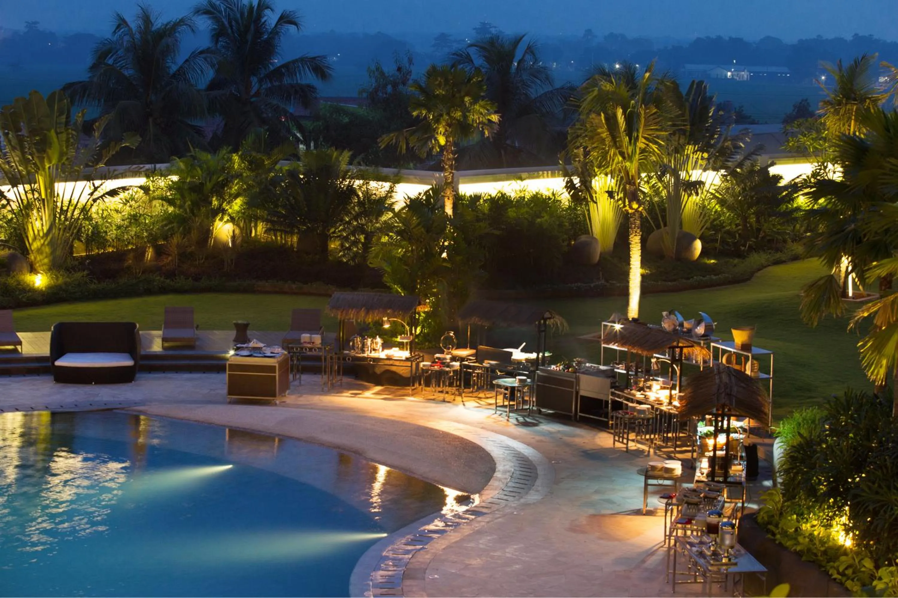 Restaurant/places to eat in Resinda Hotel Karawang