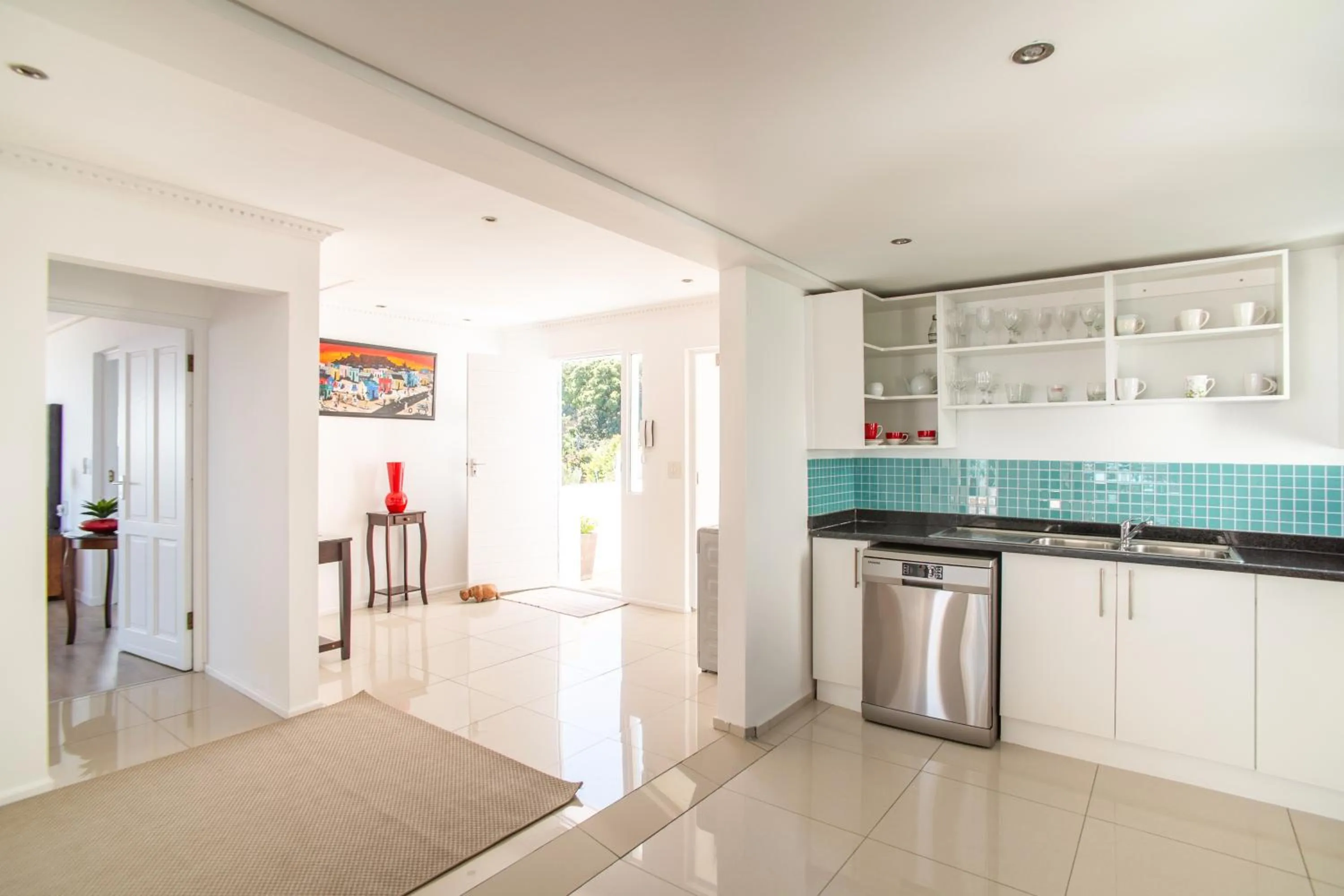 Kitchen or kitchenette in Funkey Villas Cape Town