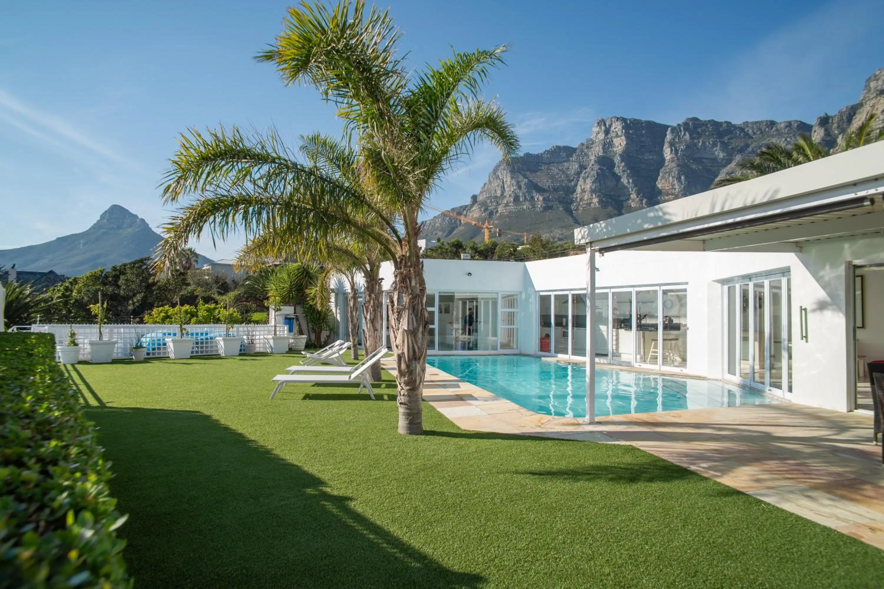 Garden view in Funkey Villas Cape Town