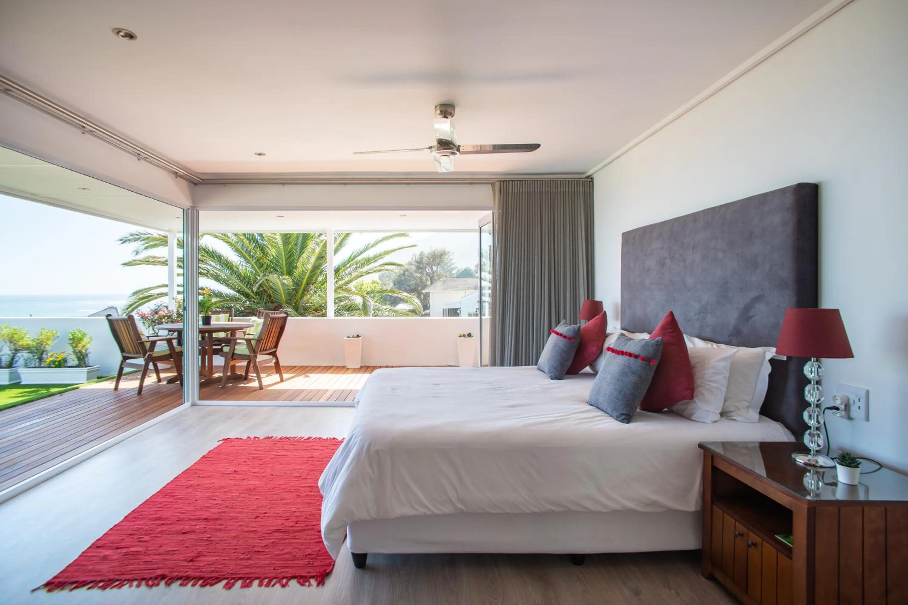 Bedroom, Bed in Funkey Villas Cape Town