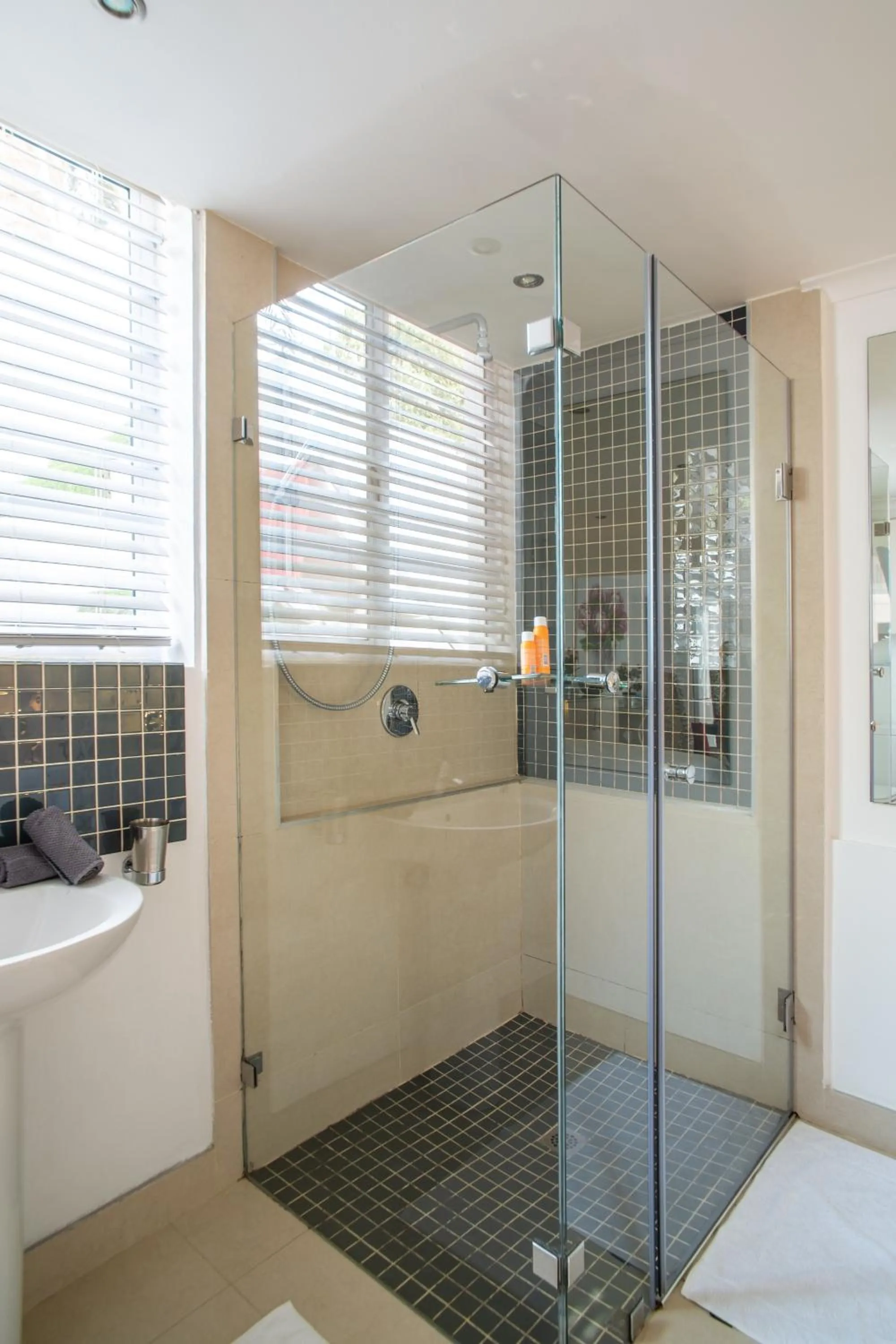 Bathroom in Funkey Villas Cape Town