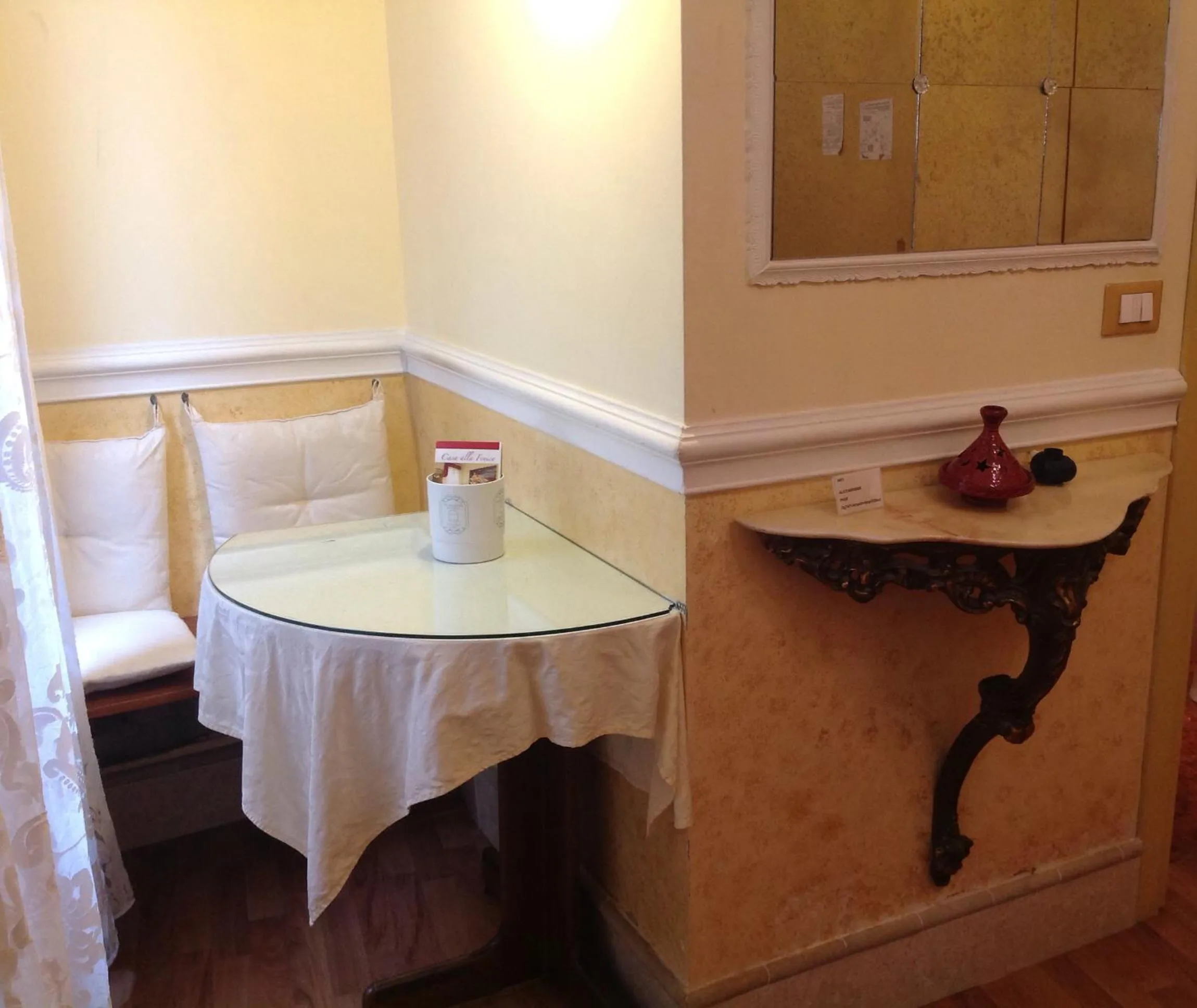 Food and drinks in Casa Alla Fenice