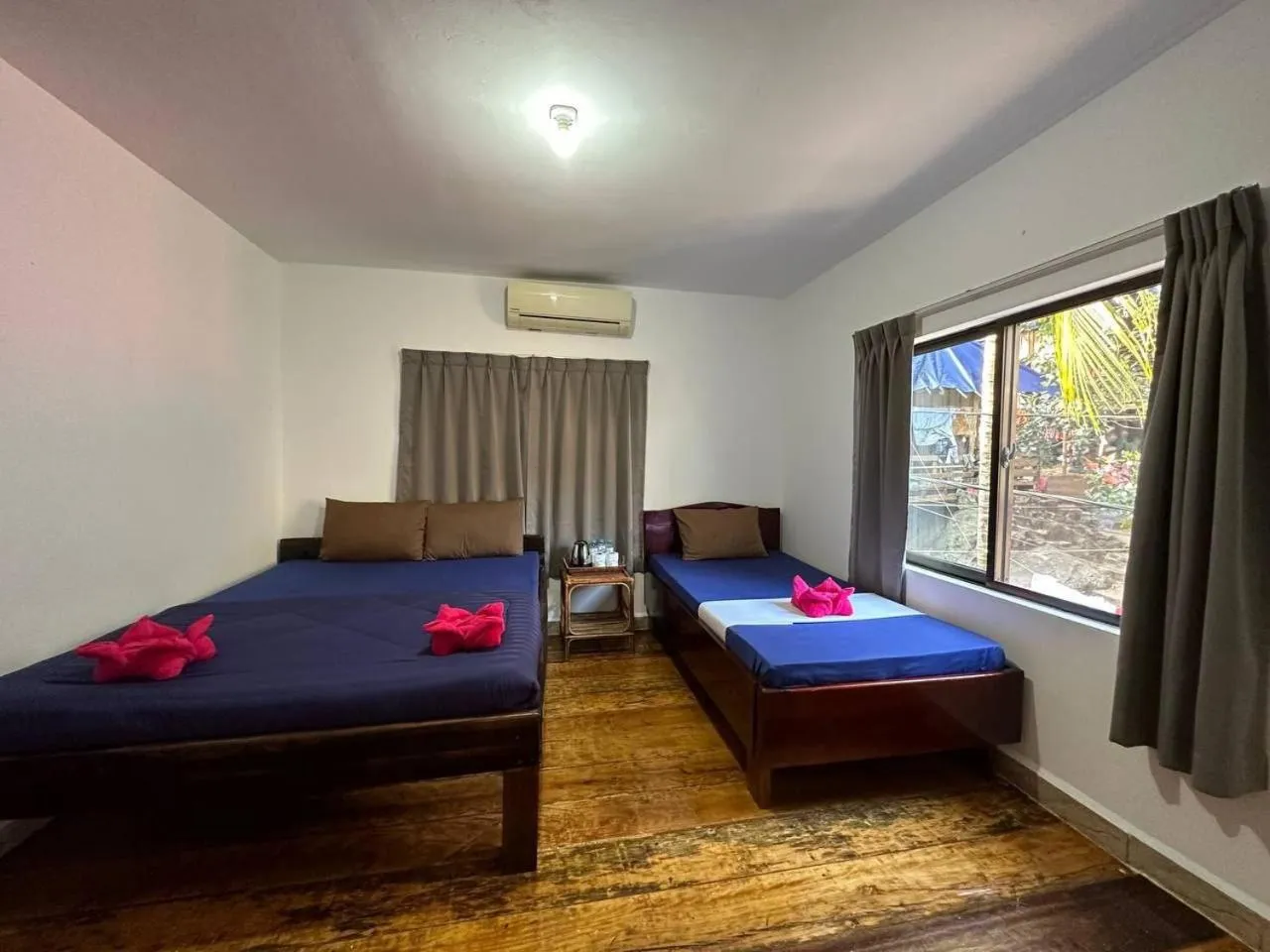 Bed in Happy Elephant Bungalows