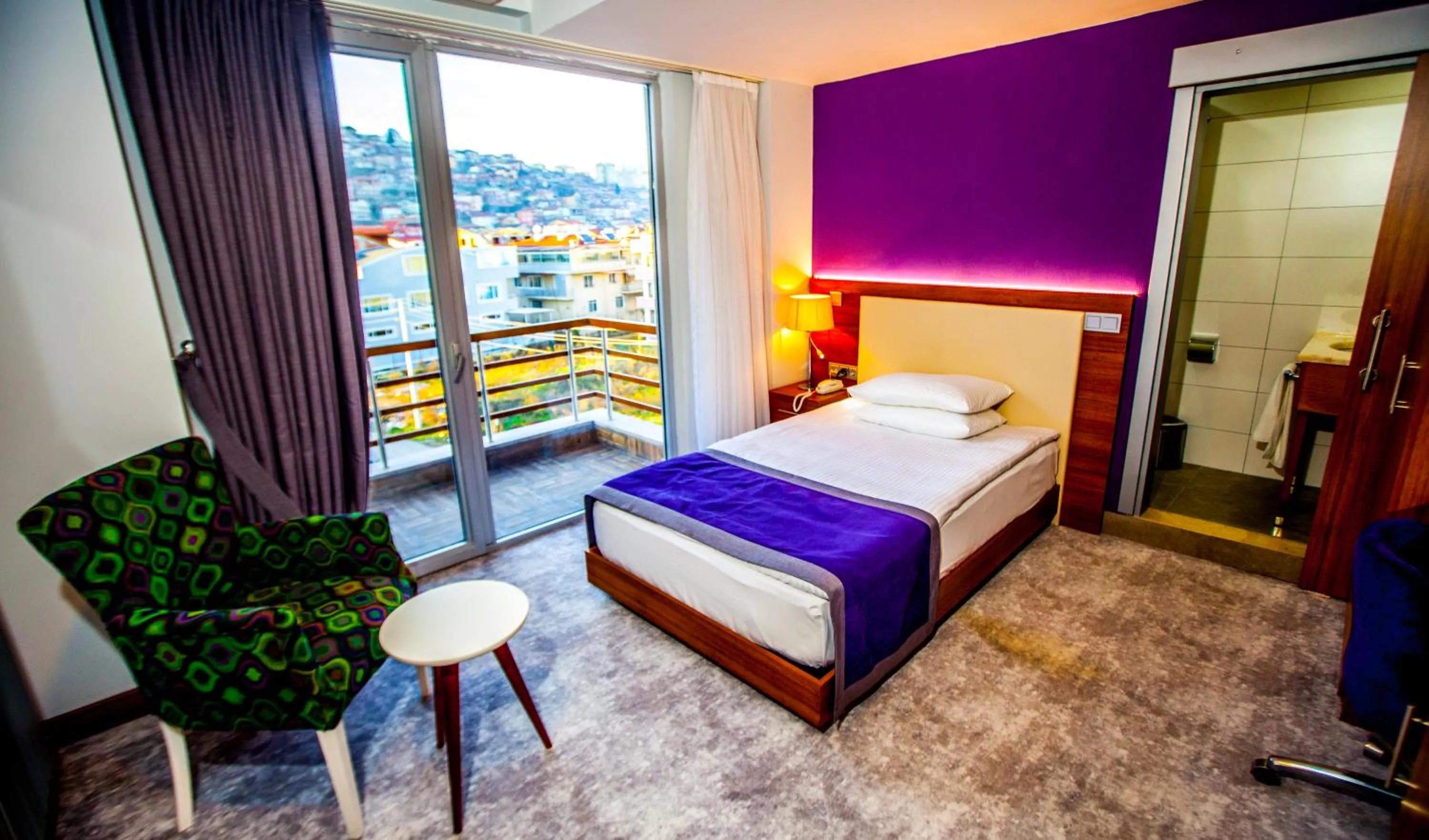 Photo of the whole room, Bed in Business Palas Otel