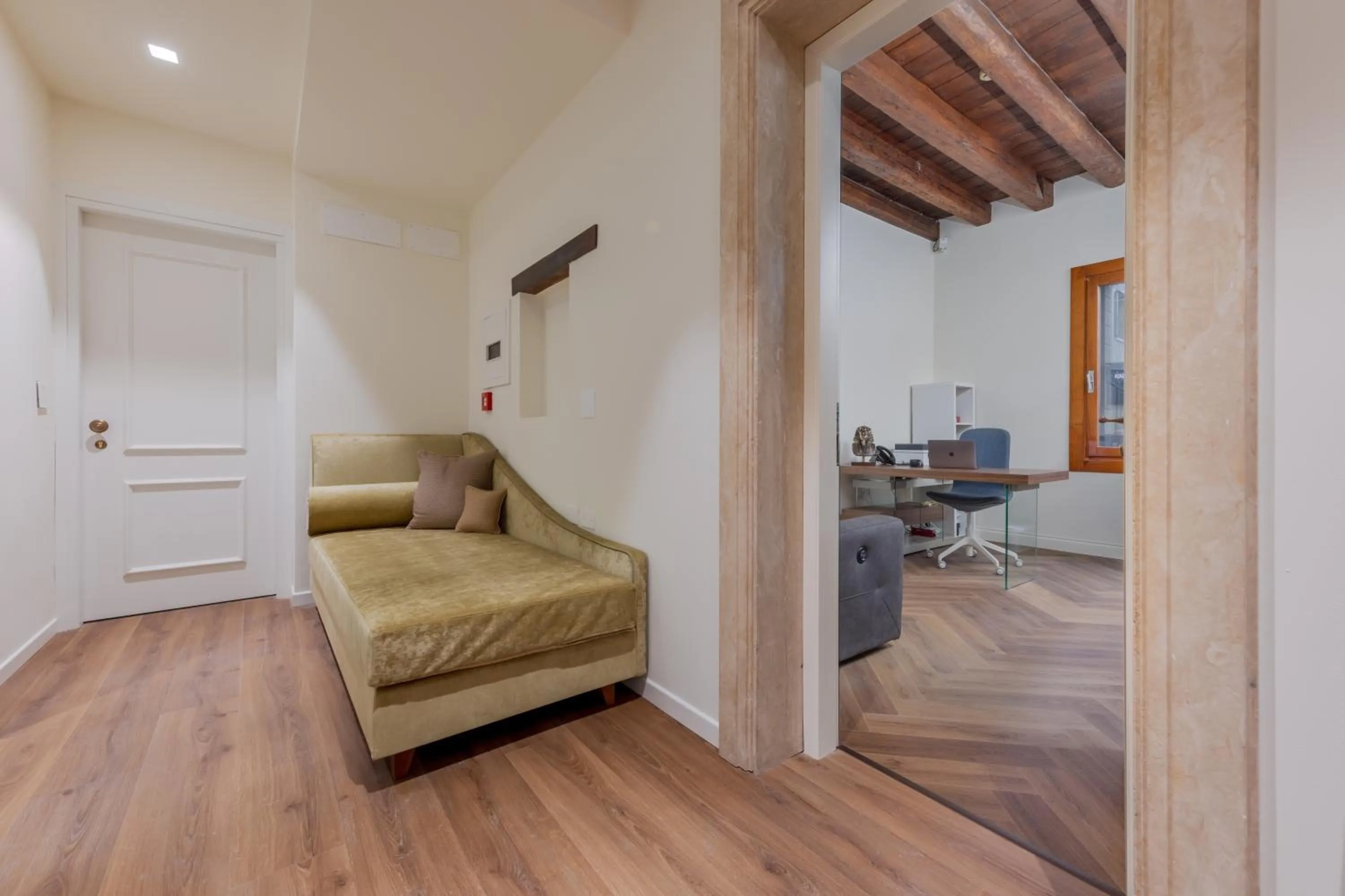 Facade/entrance in 312 Piazza San Marco - Relais il Doge