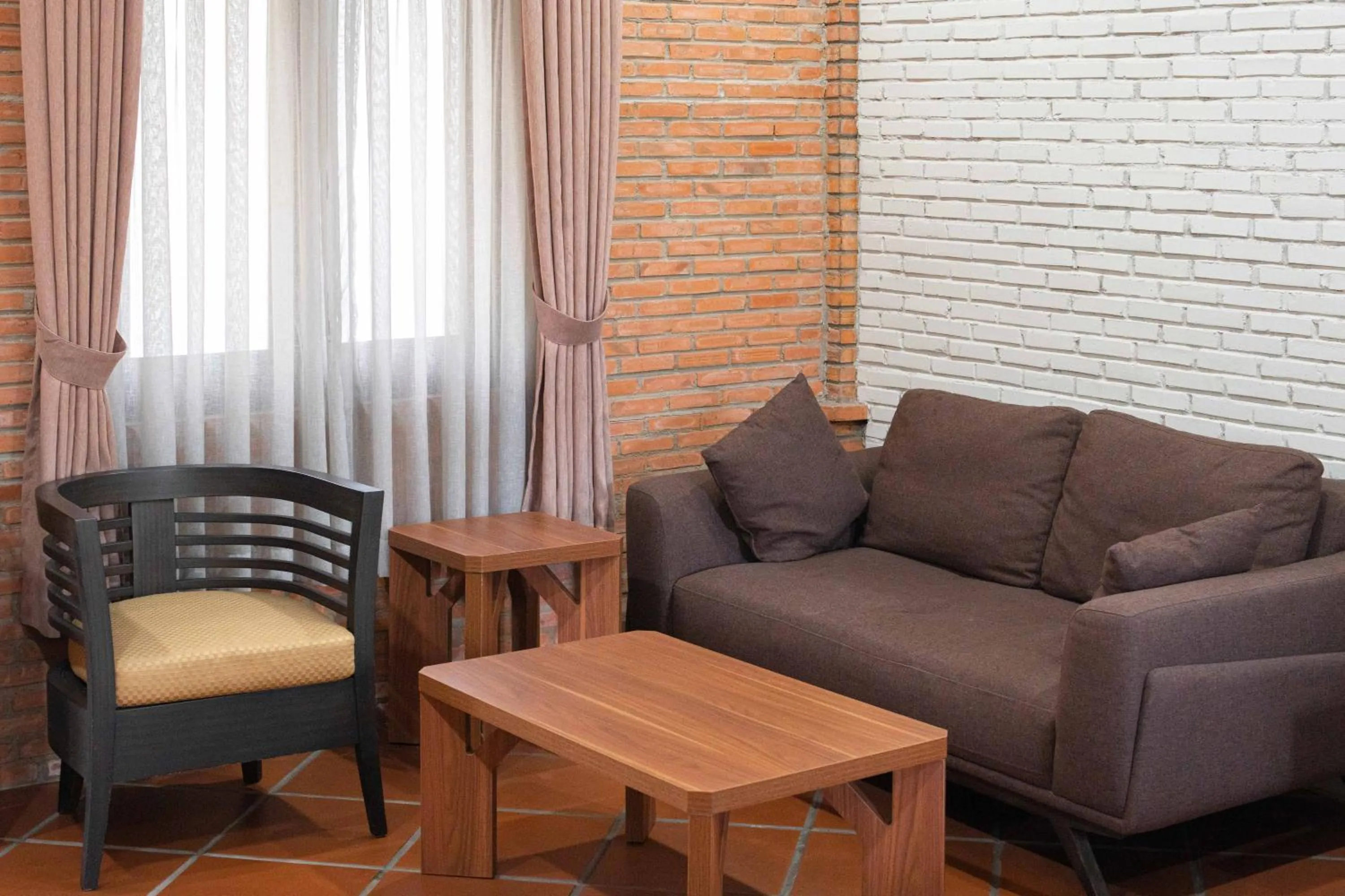 Mekong Long Thanh Resort & Reststop