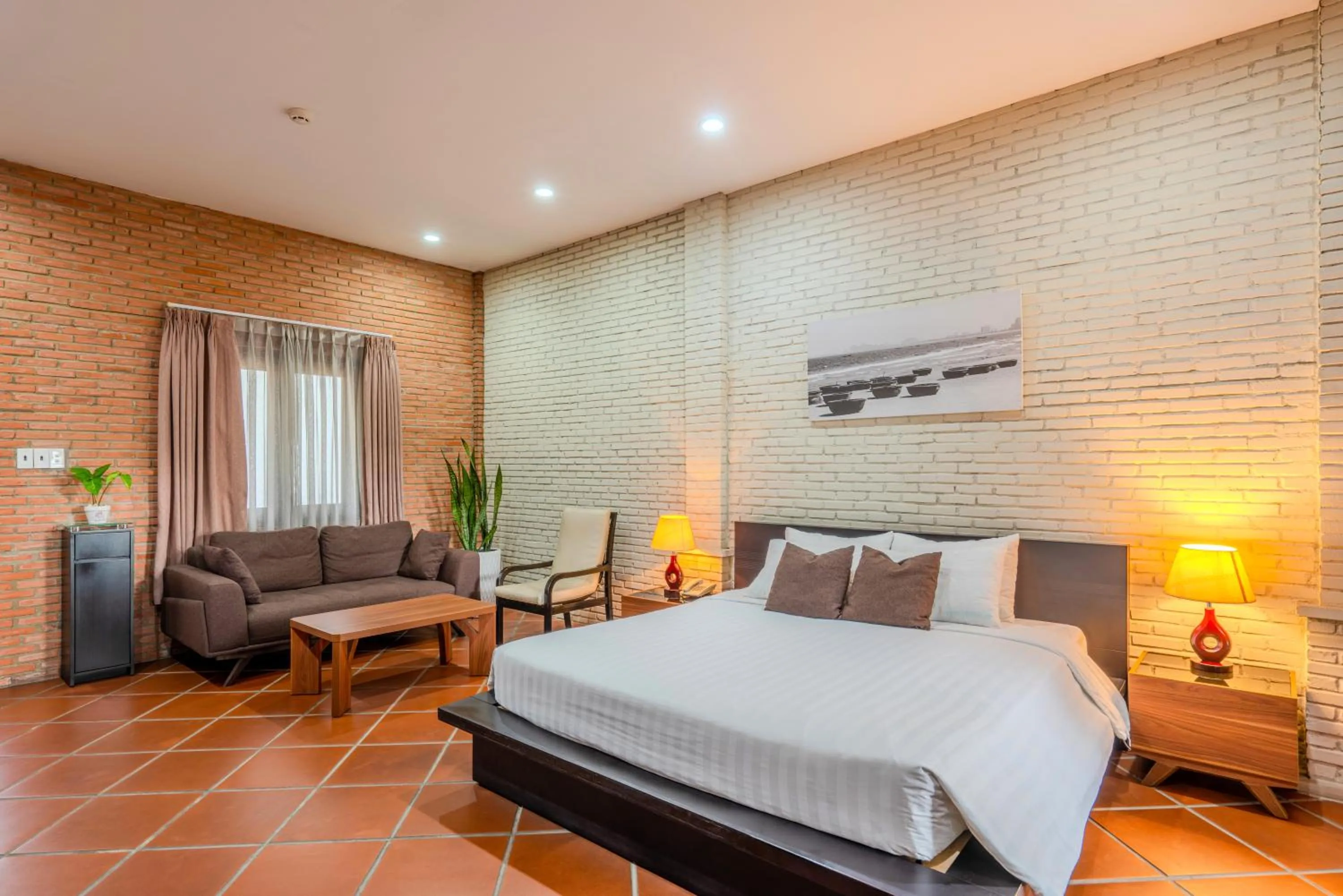 Bed in Mekong Long Thanh Resort & Reststop