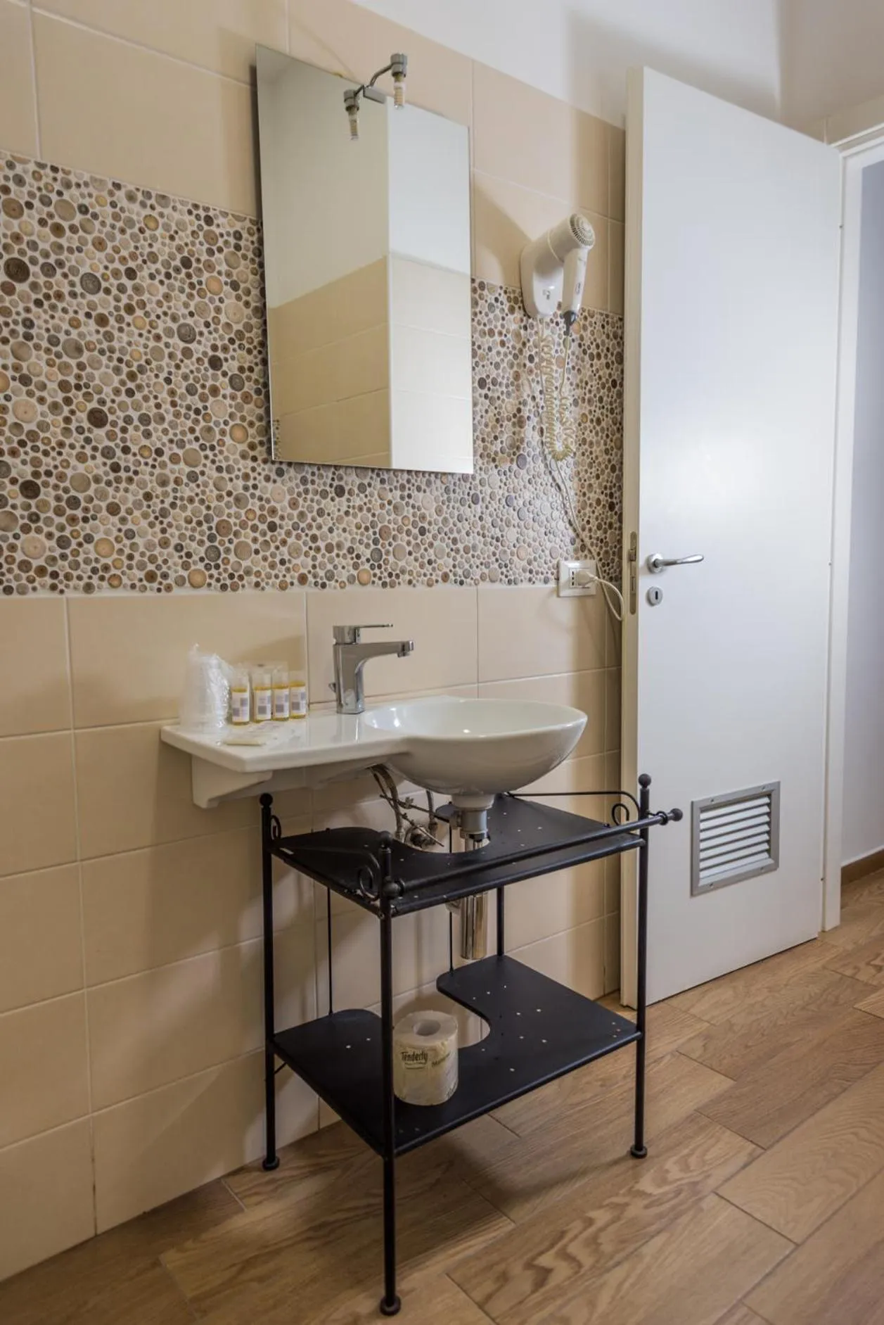 Bathroom in Hotel Bella Vita