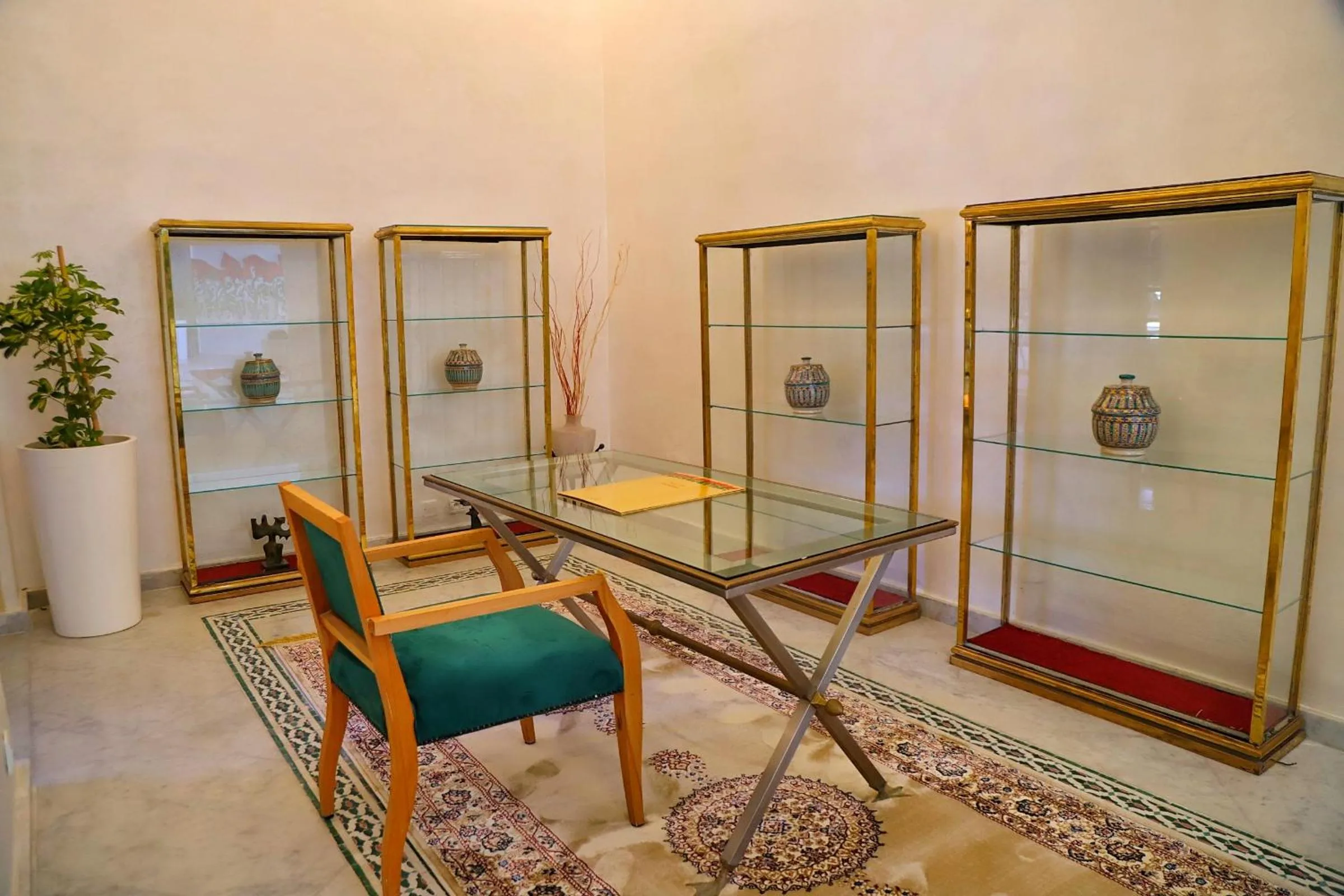 Seating area in Hotel Parador