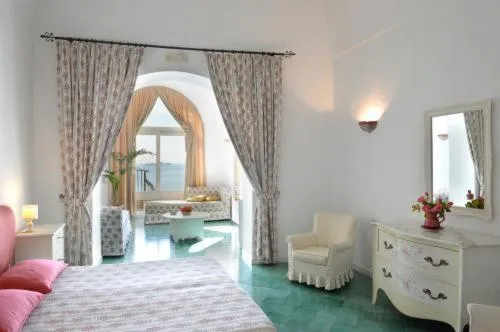 Photo of the whole room, Bed in Villa Rosa