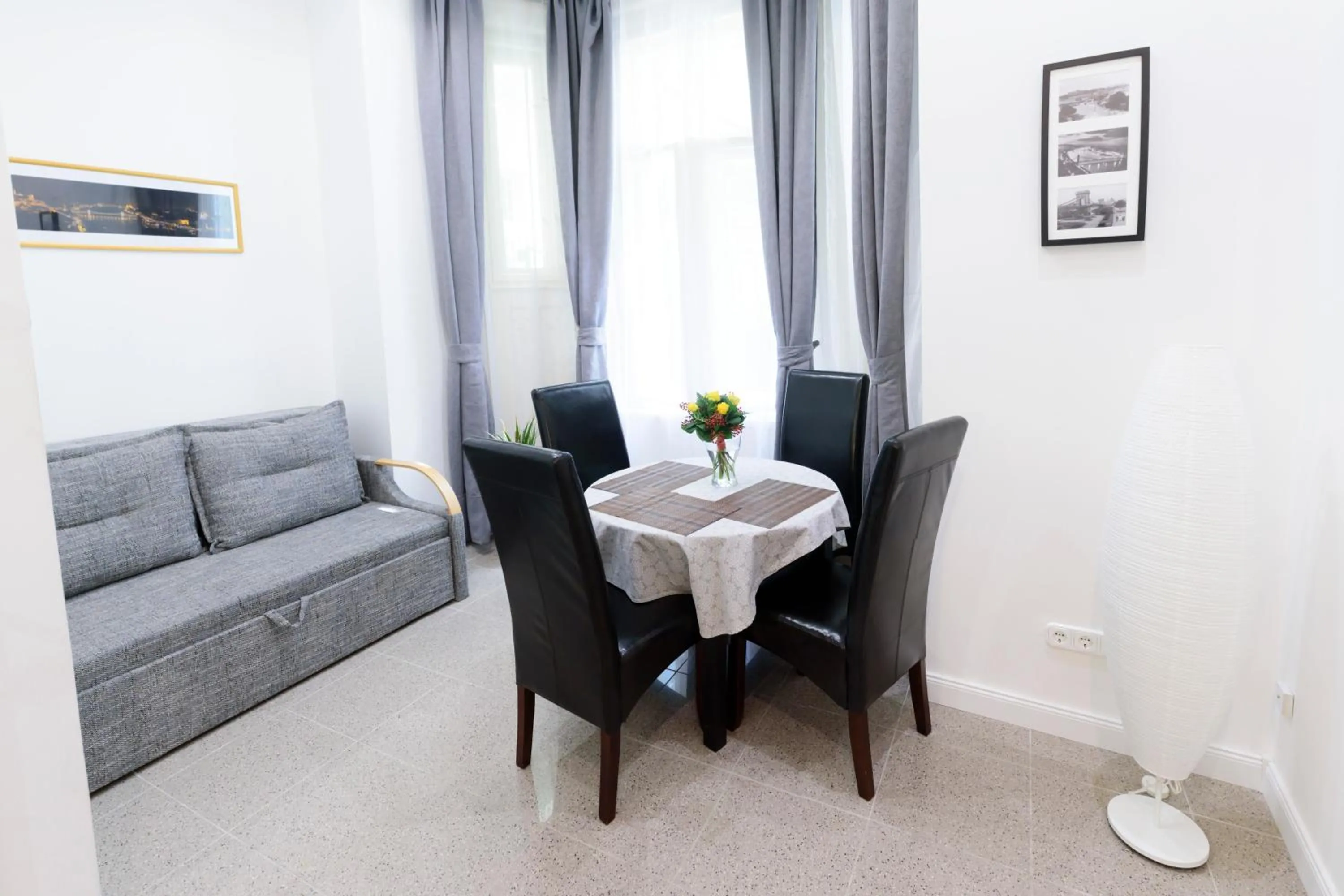 Day in Váci Street Downtown Apartments