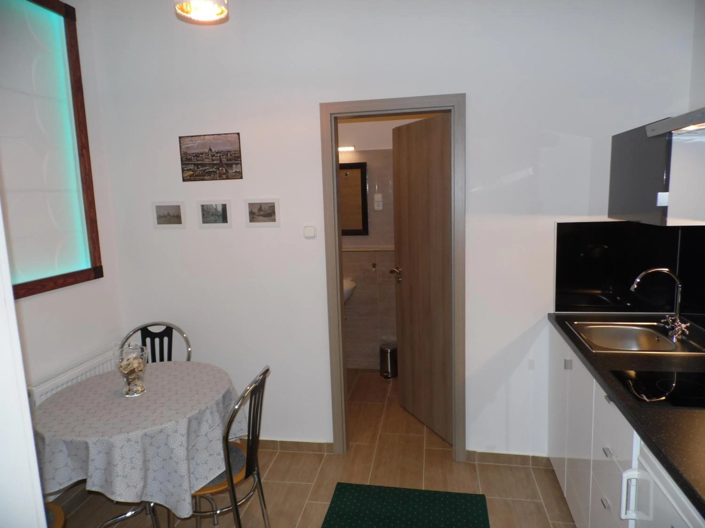 Dining area in Váci Street Downtown Apartments
