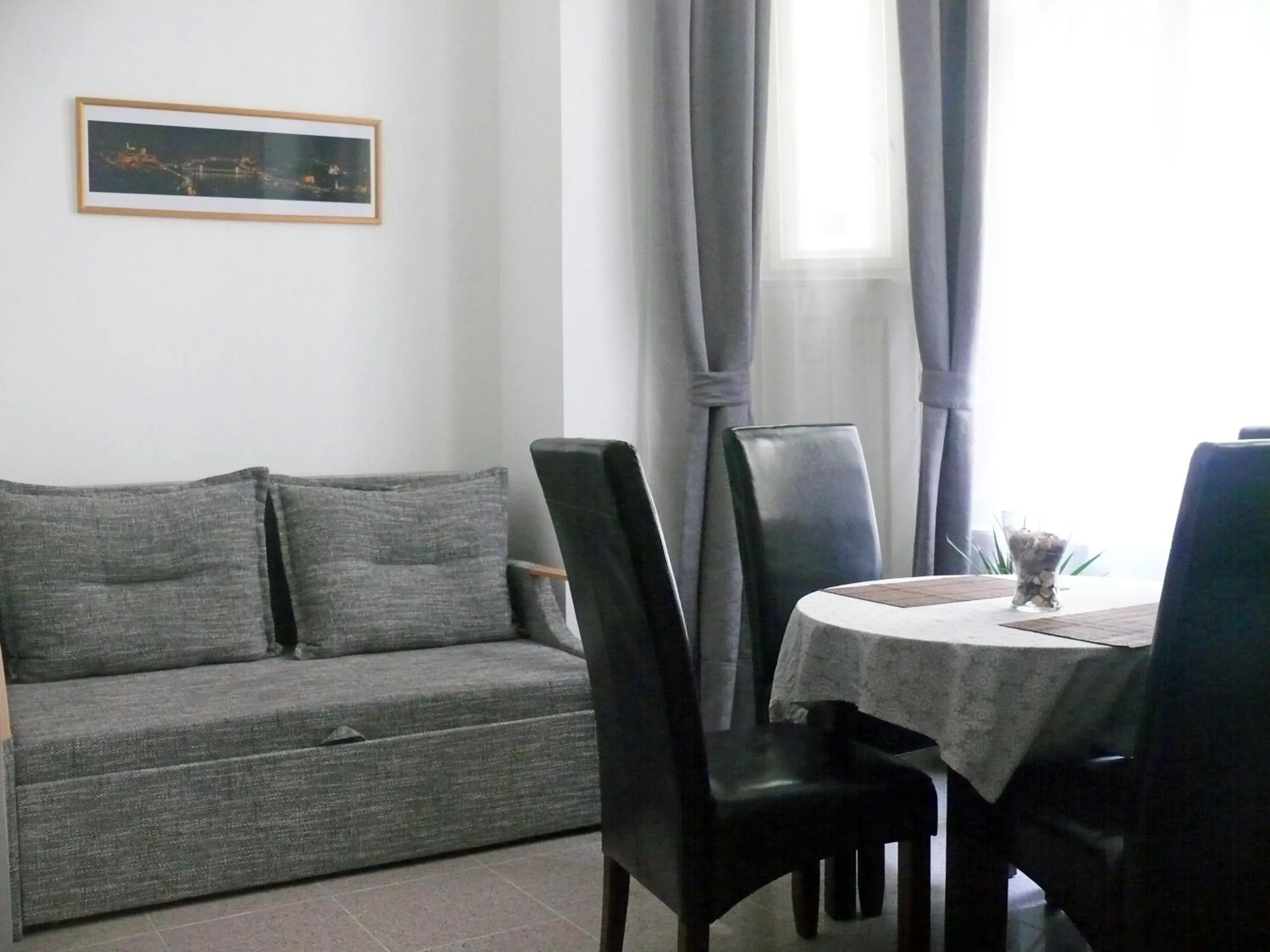 Day in Váci Street Downtown Apartments