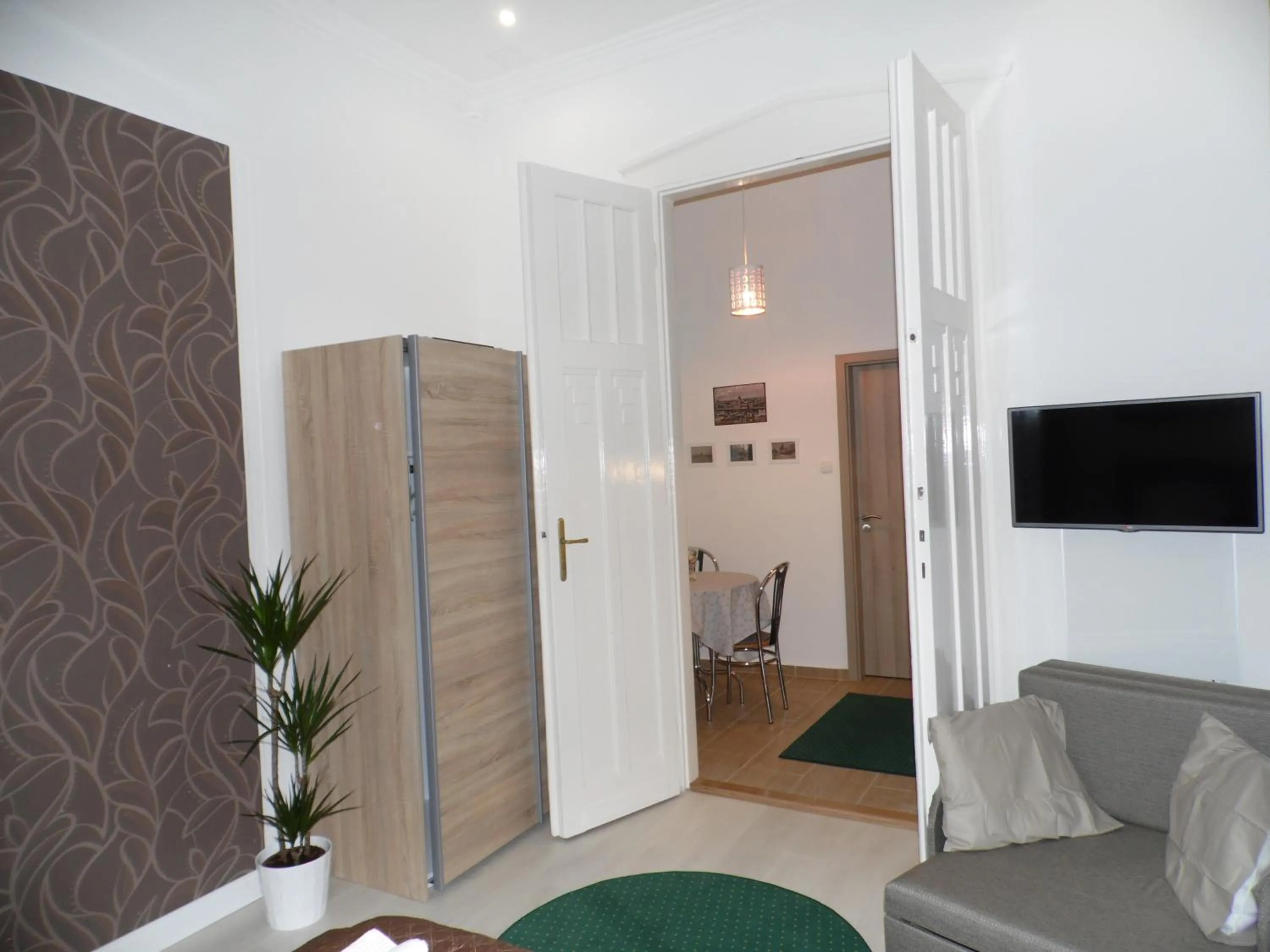 Decorative detail in Váci Street Downtown Apartments