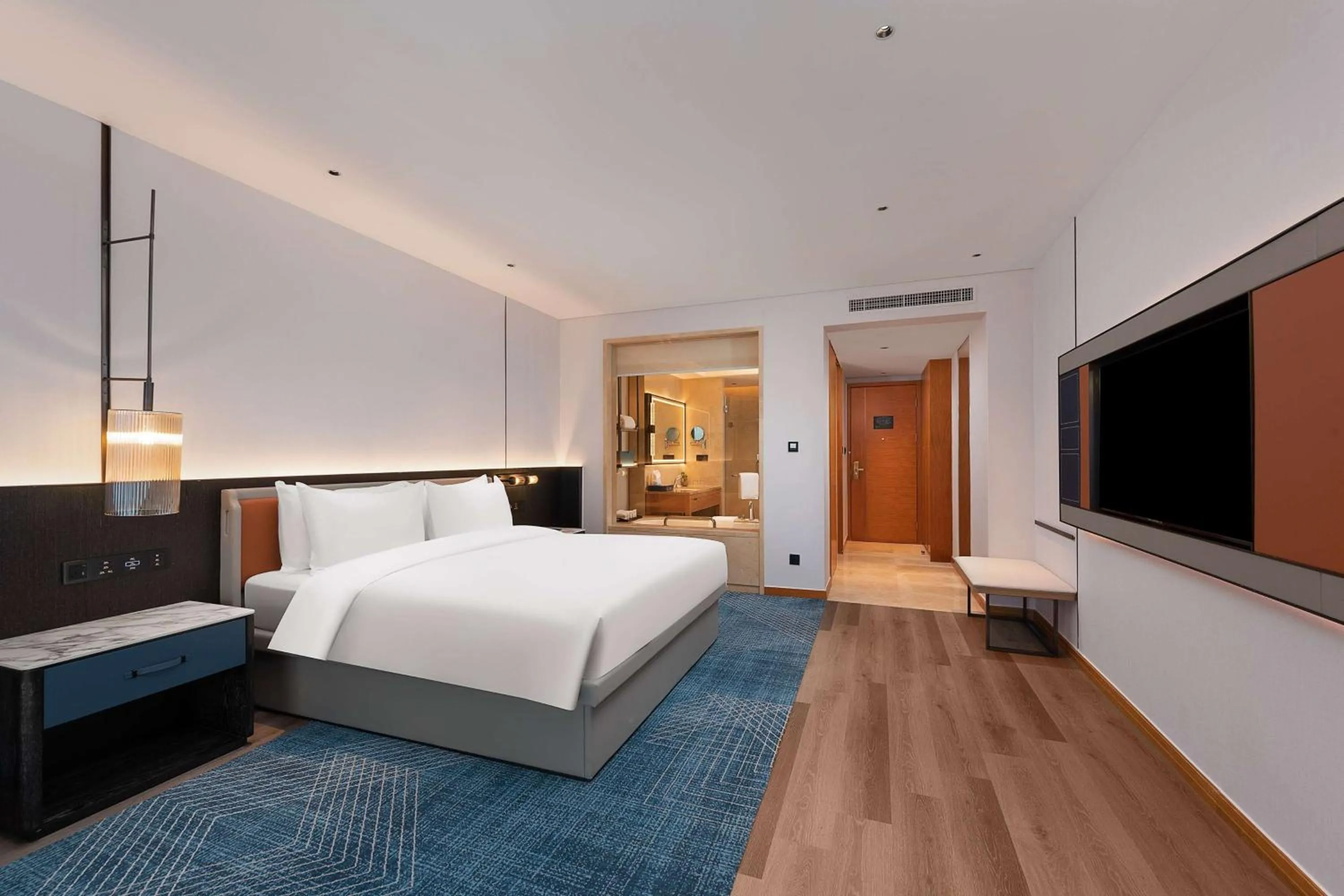 Photo of the whole room, Bed in Wyndham Putian Downtown