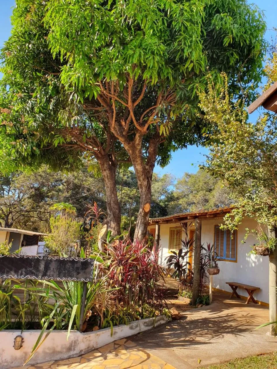 Property building in Estância das Angolas - Inhotim