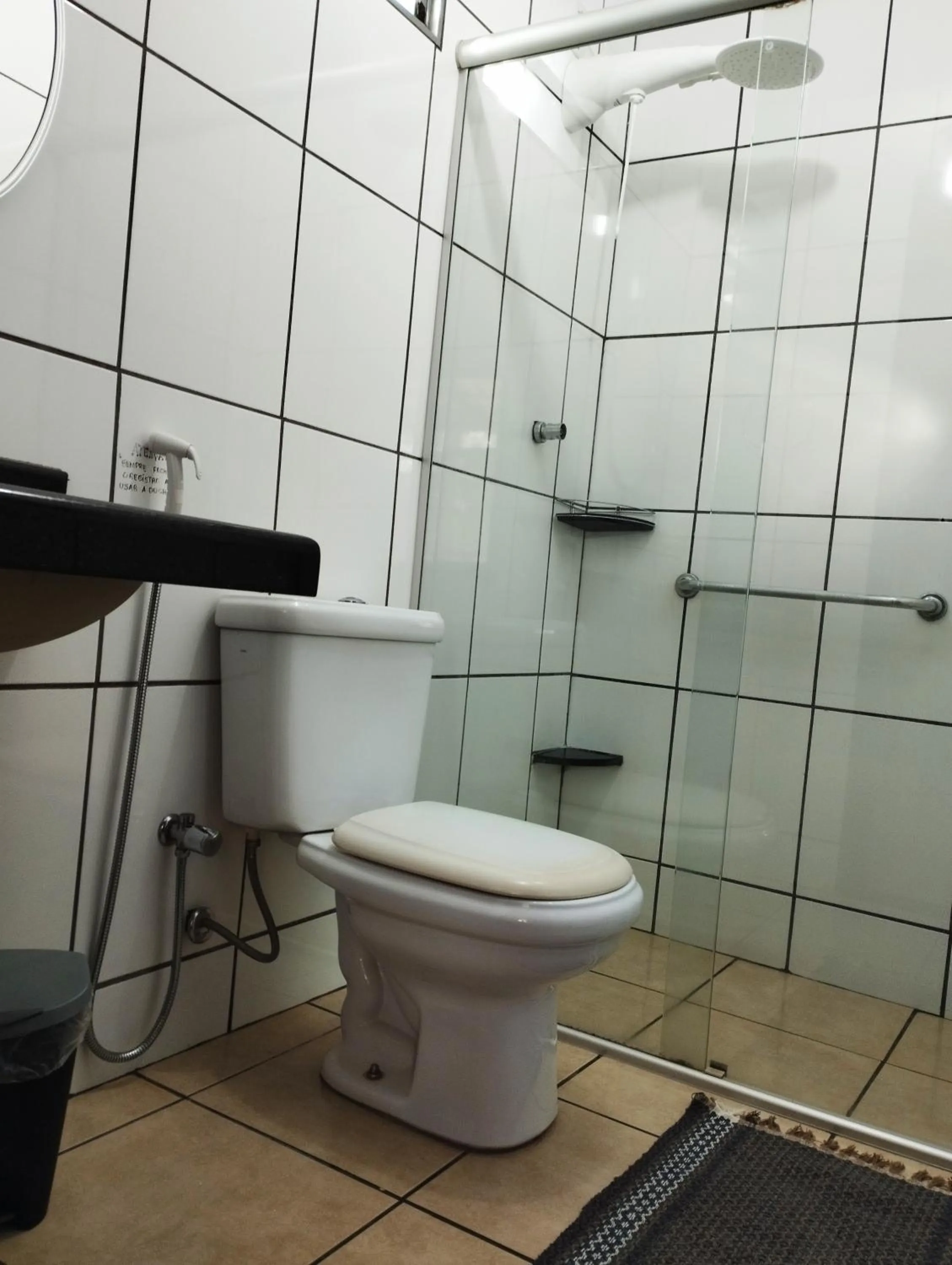 Bathroom in Estância das Angolas - Inhotim