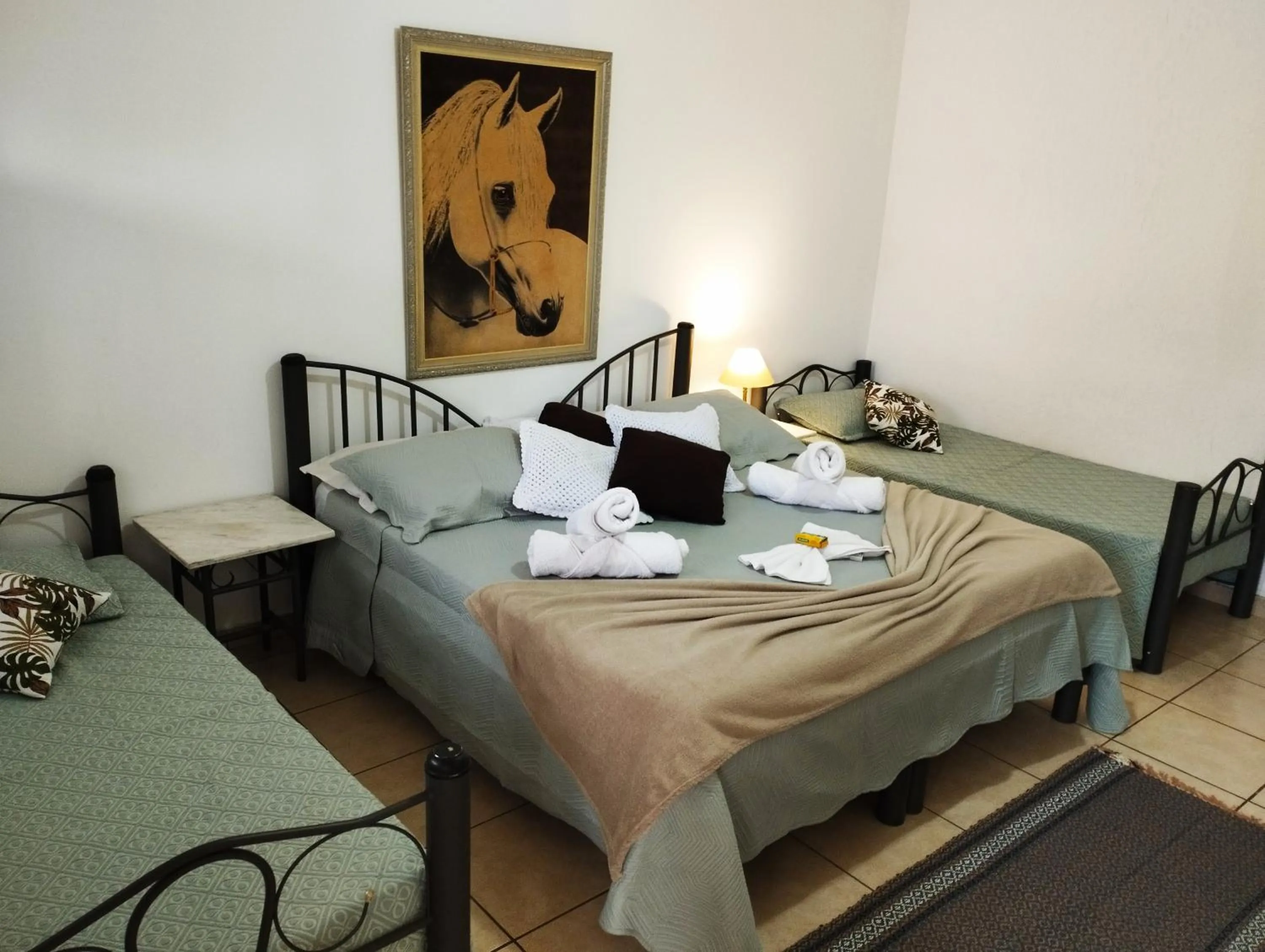 Property building, Bed in Estância das Angolas - Inhotim