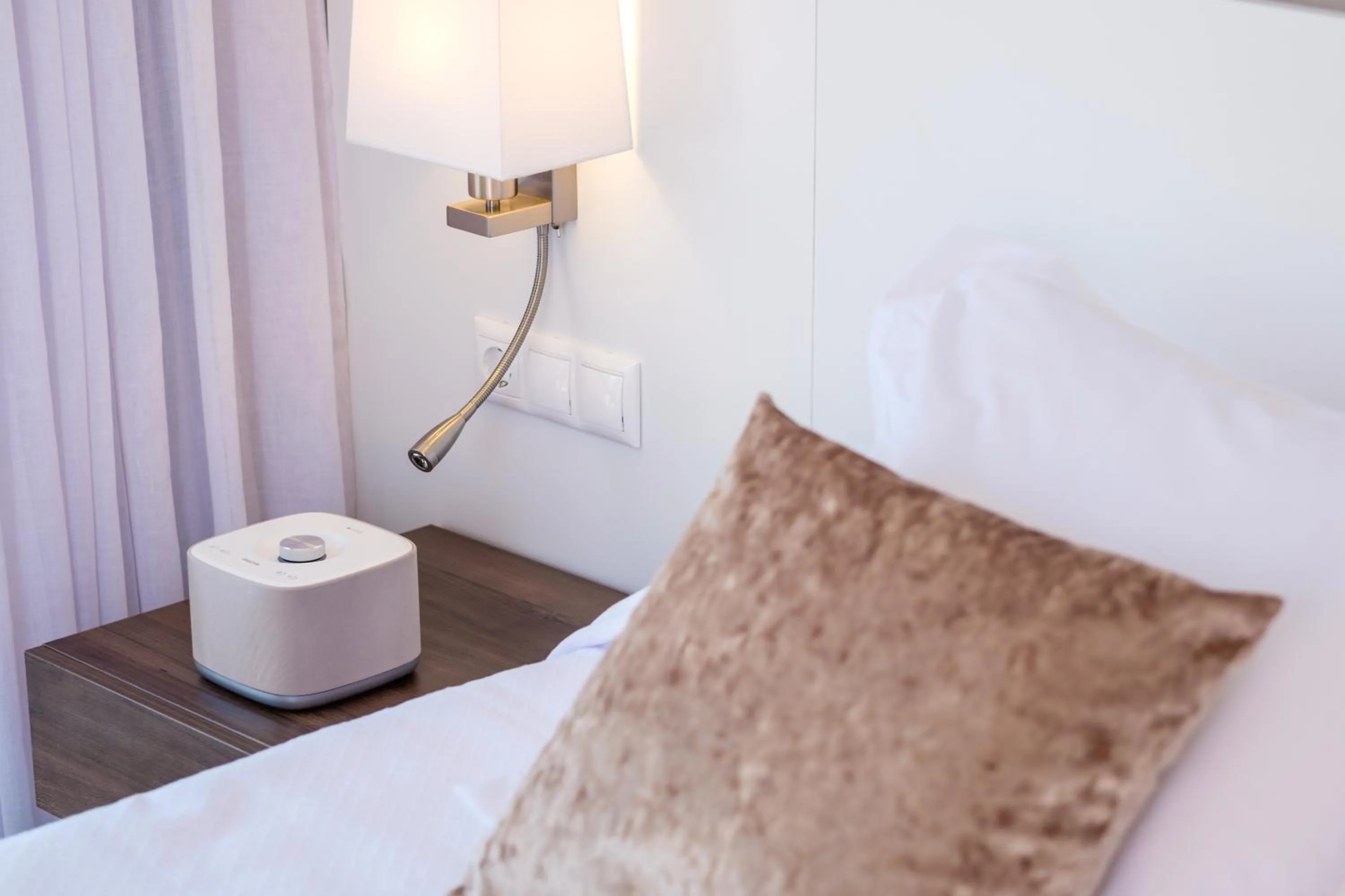 Decorative detail, Bed in Plaza Santa Ponsa Boutique - Adults Only.