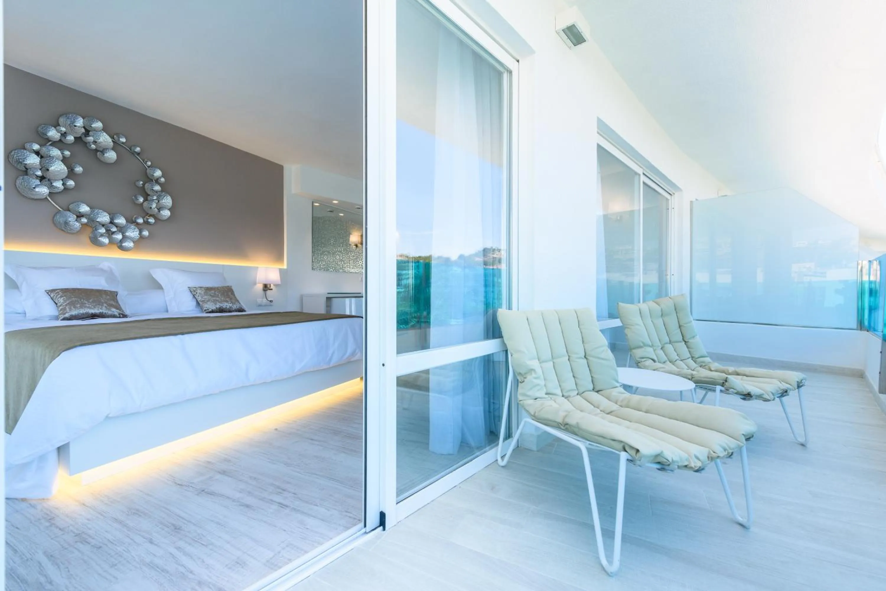 Balcony/Terrace, Bed in Plaza Santa Ponsa Boutique - Adults Only.