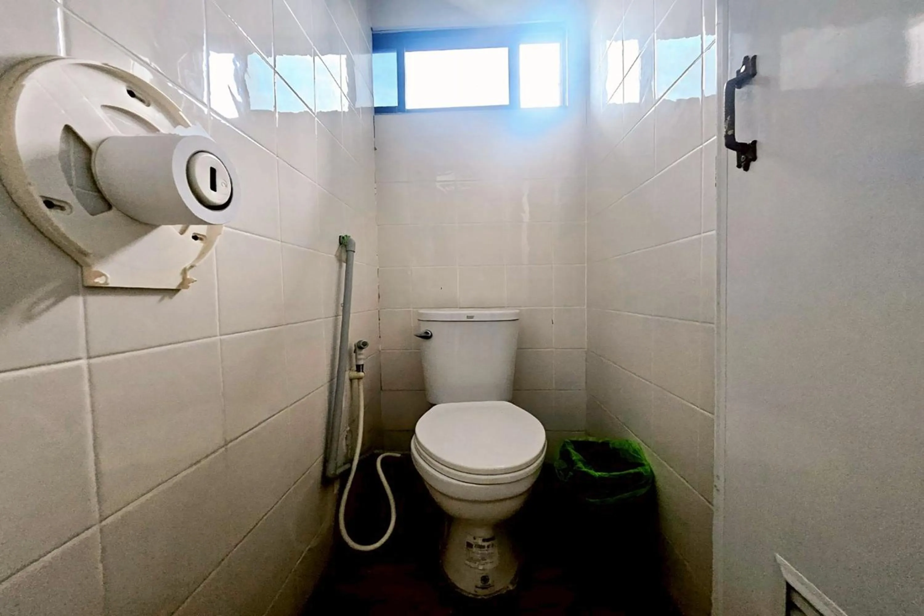 Bathroom in Me U Hostel