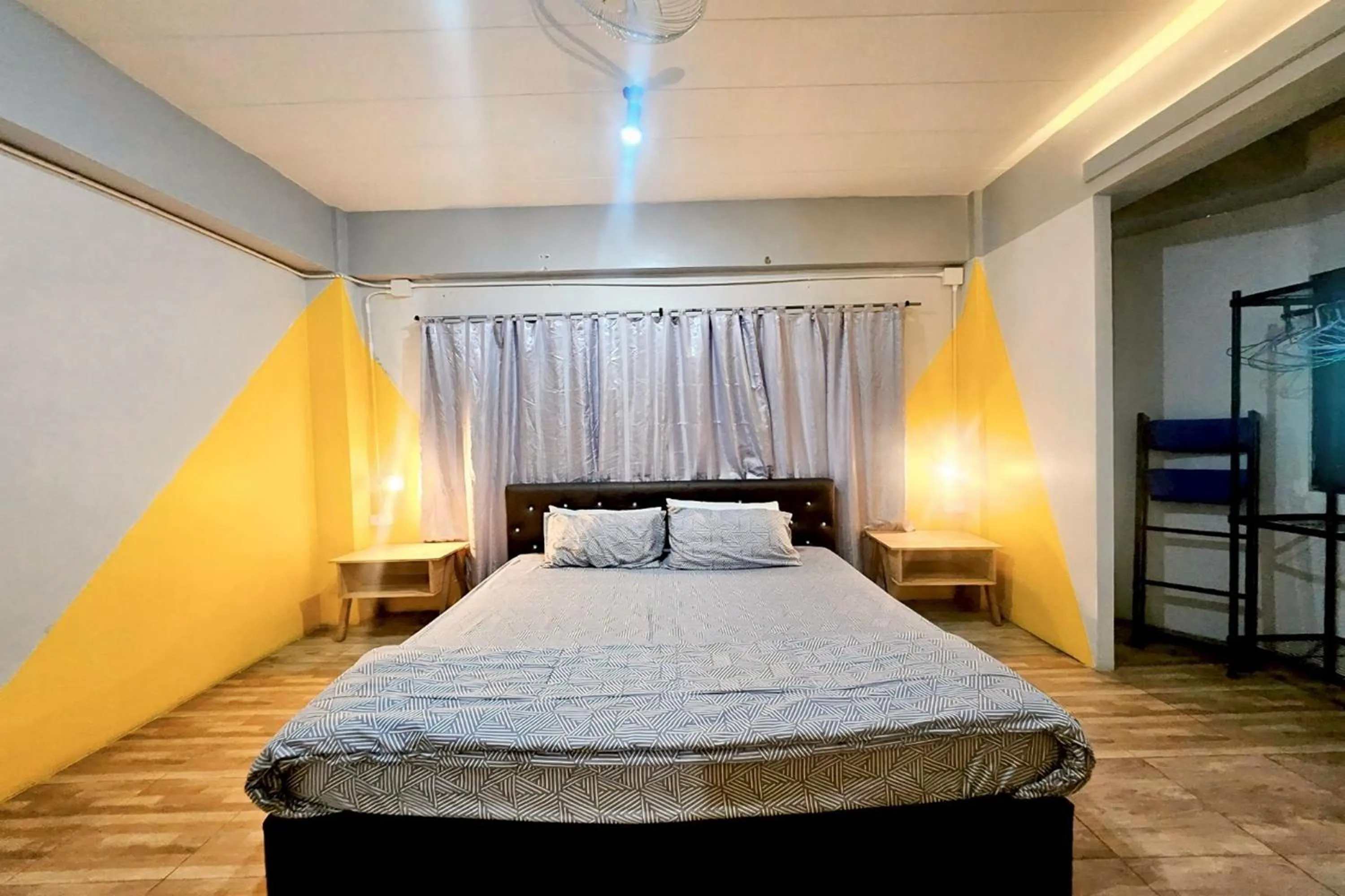 Bedroom, Bed in Me U Hostel