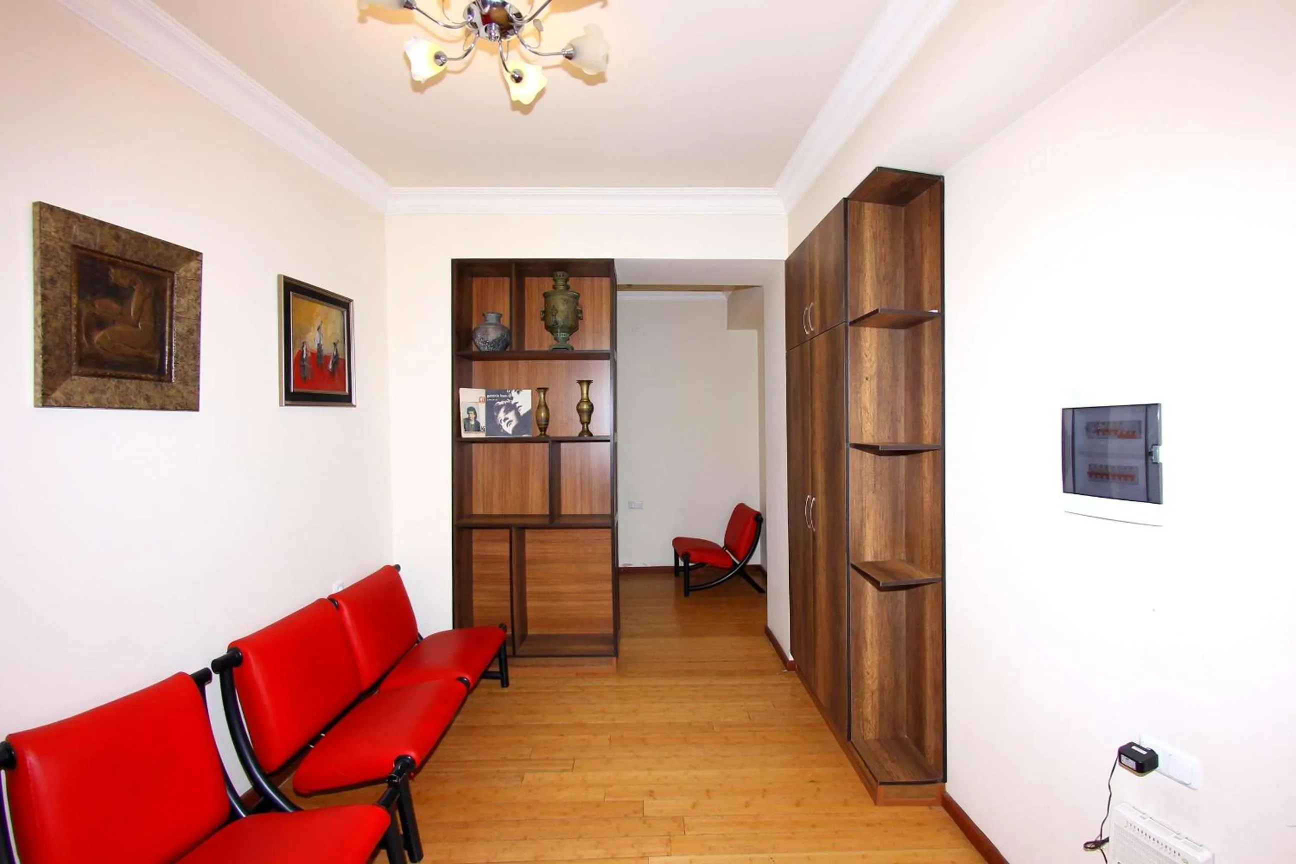 Communal lounge/ TV room in Arm Hostel