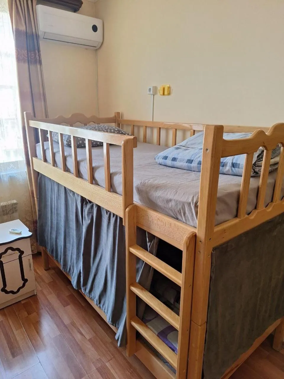 bunk bed, Bed in Arm Hostel