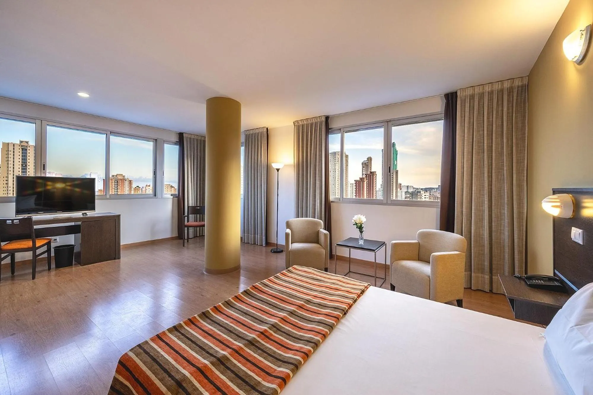 Photo of the whole room, Bed in La Estación