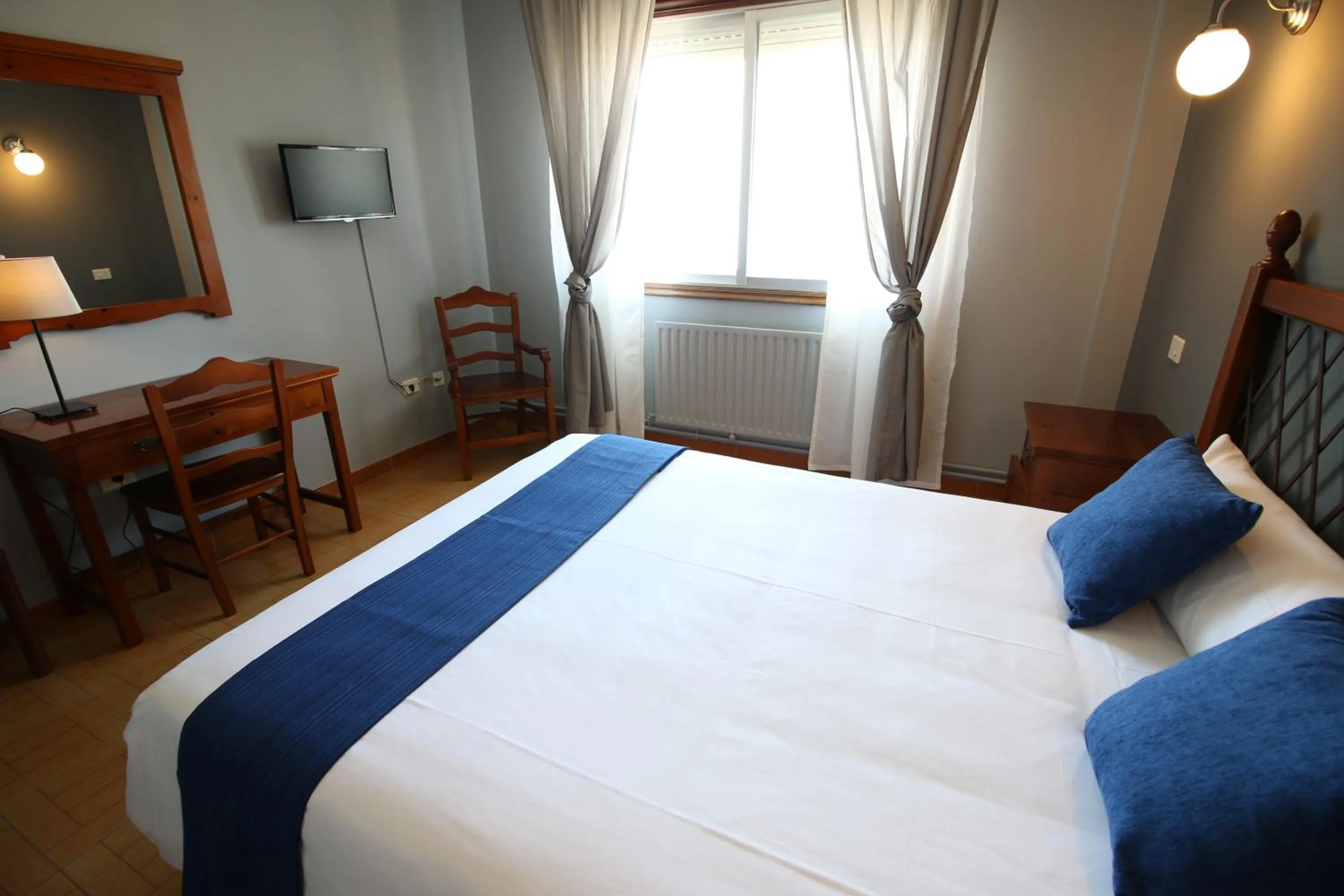 Photo of the whole room in Hotel Alda Bueumar