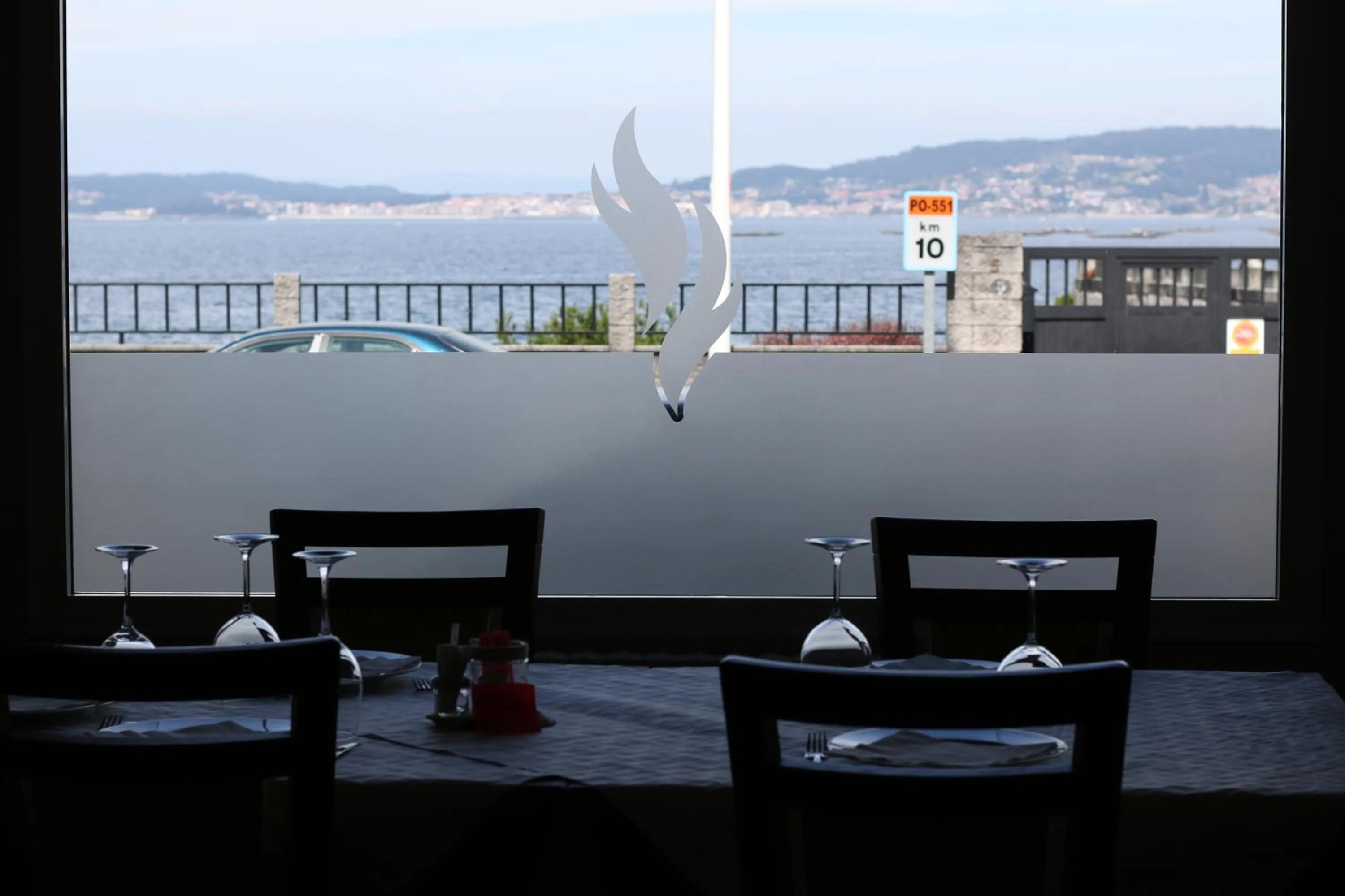 Restaurant/places to eat in Hotel Alda Bueumar