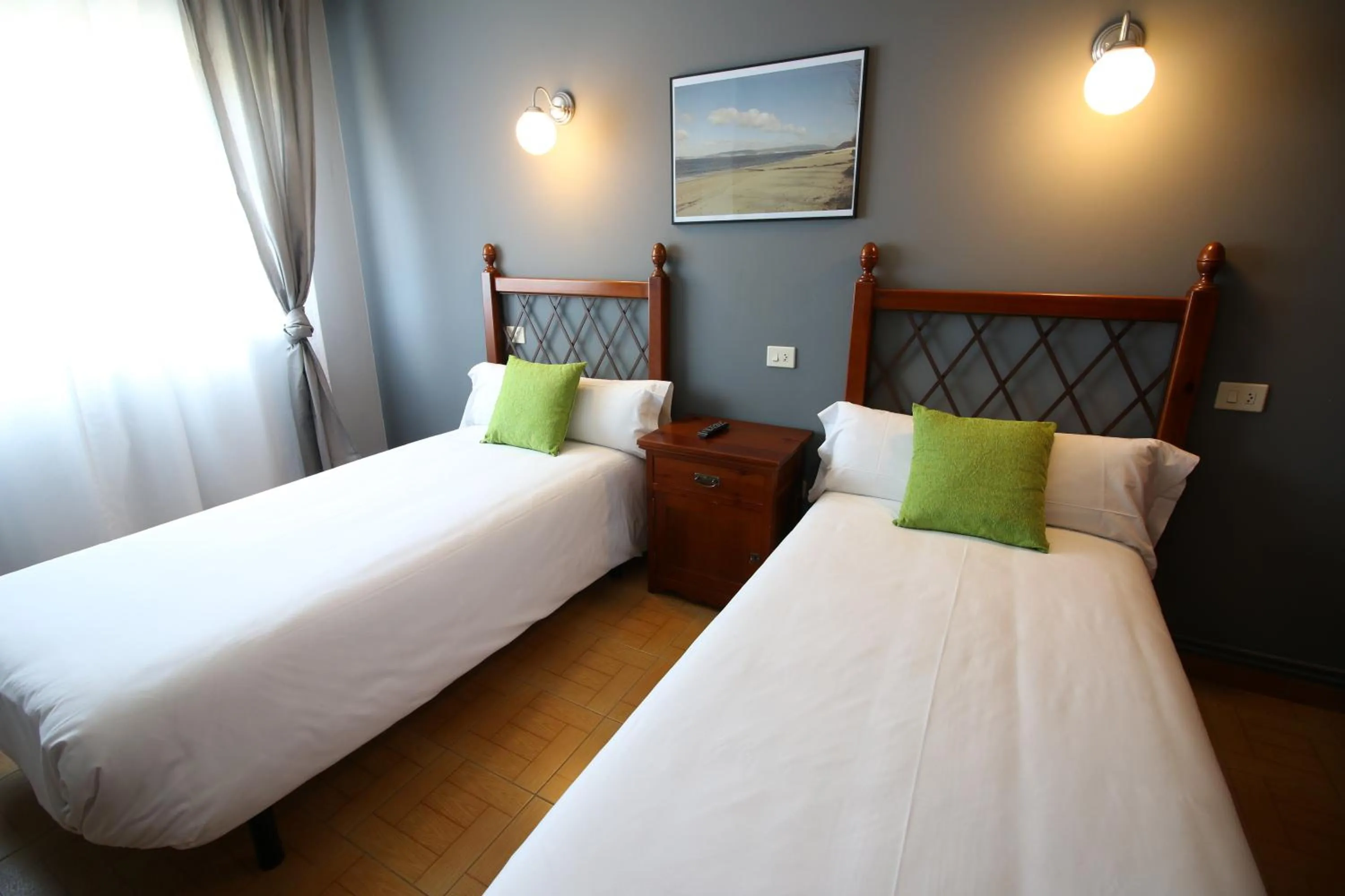 Photo of the whole room in Hotel Alda Bueumar