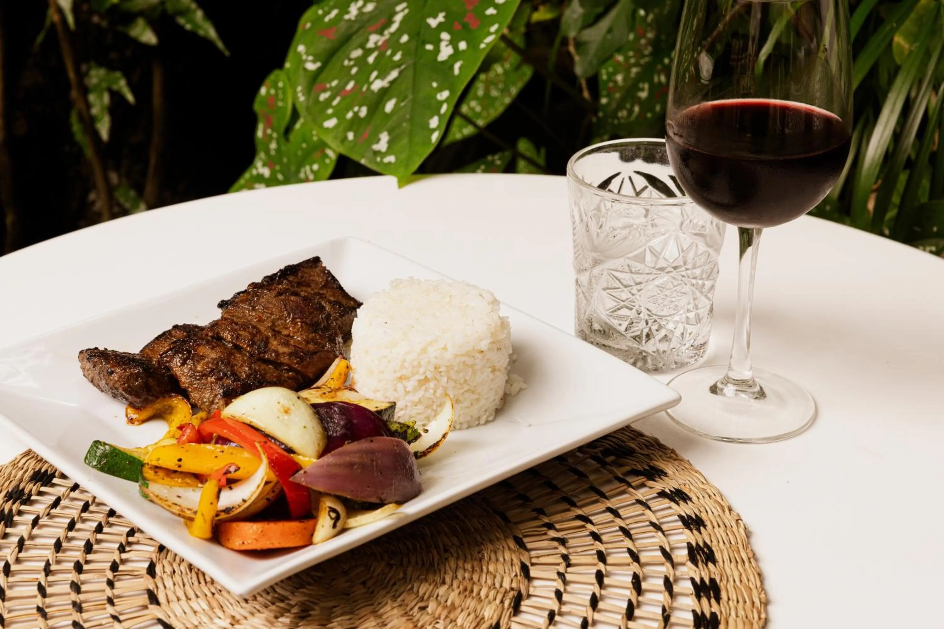 Restaurant/places to eat in Puerta Azul