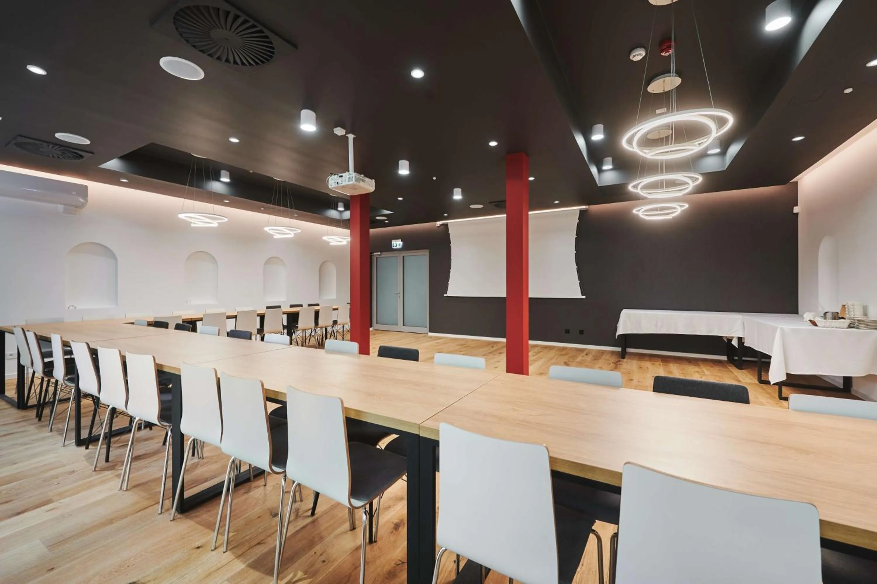 Meeting/conference room in Best Western Plus Hotel Rzeszow City Center