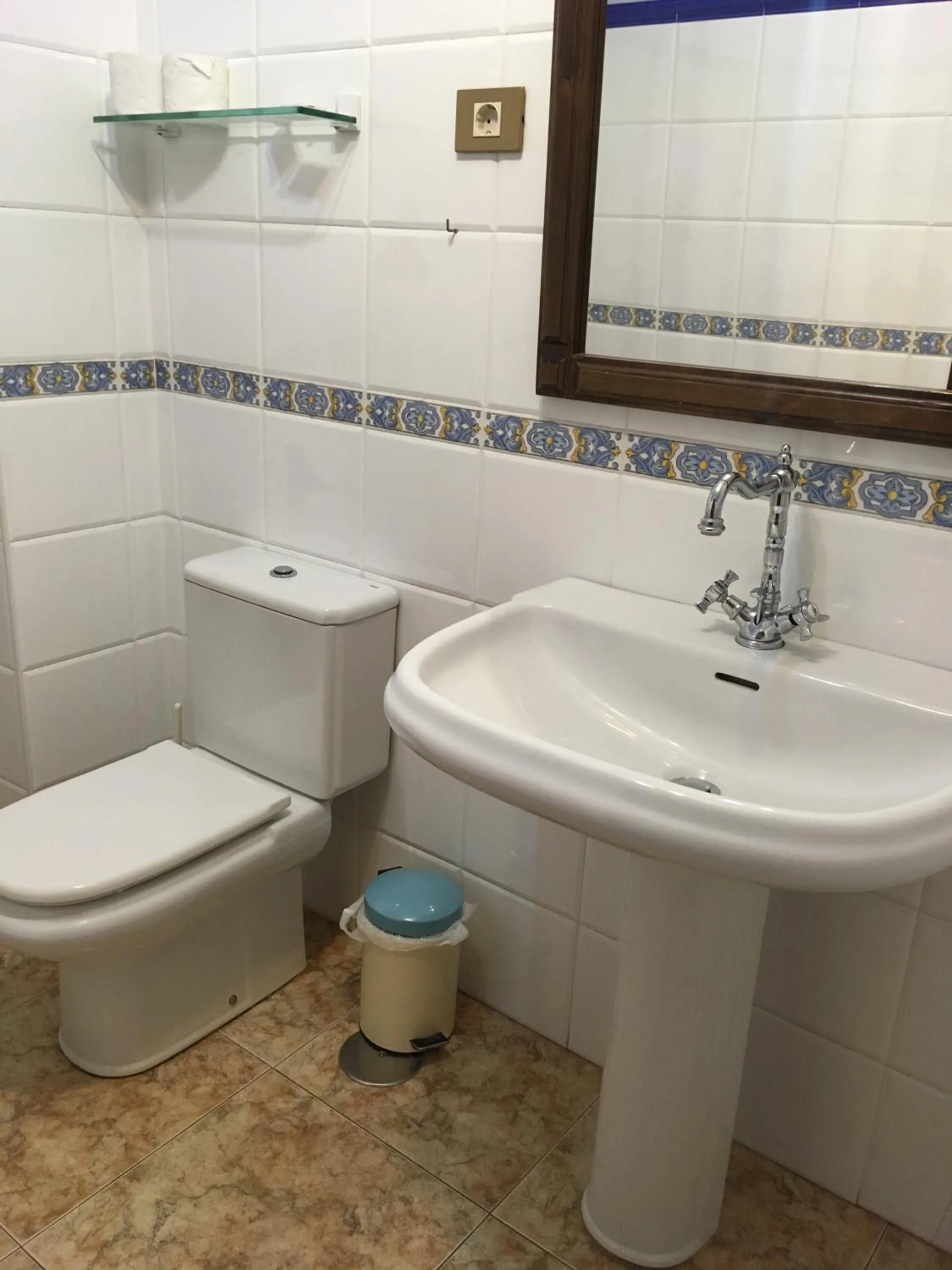 Decorative detail in Albergue Gándara