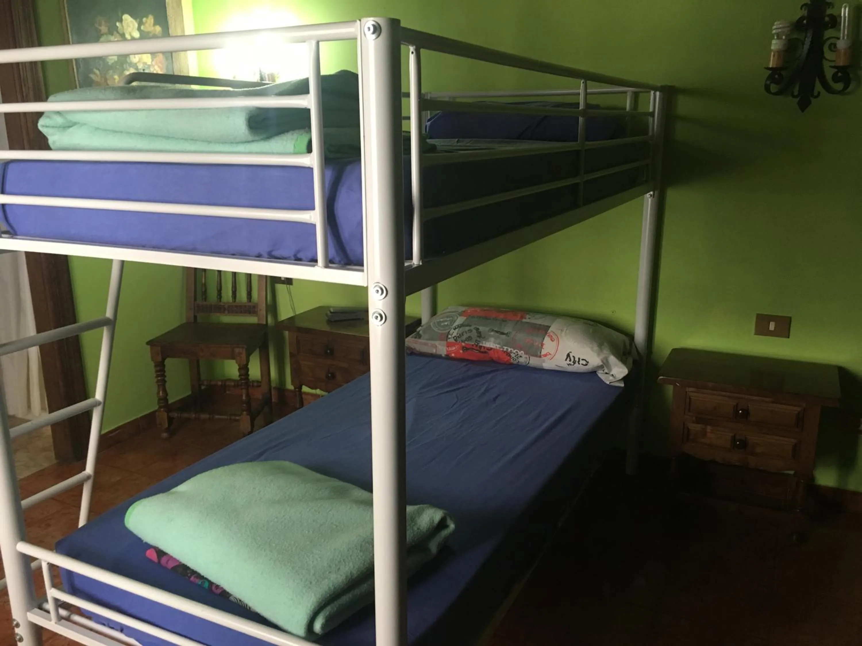 bunk bed in Albergue Gándara