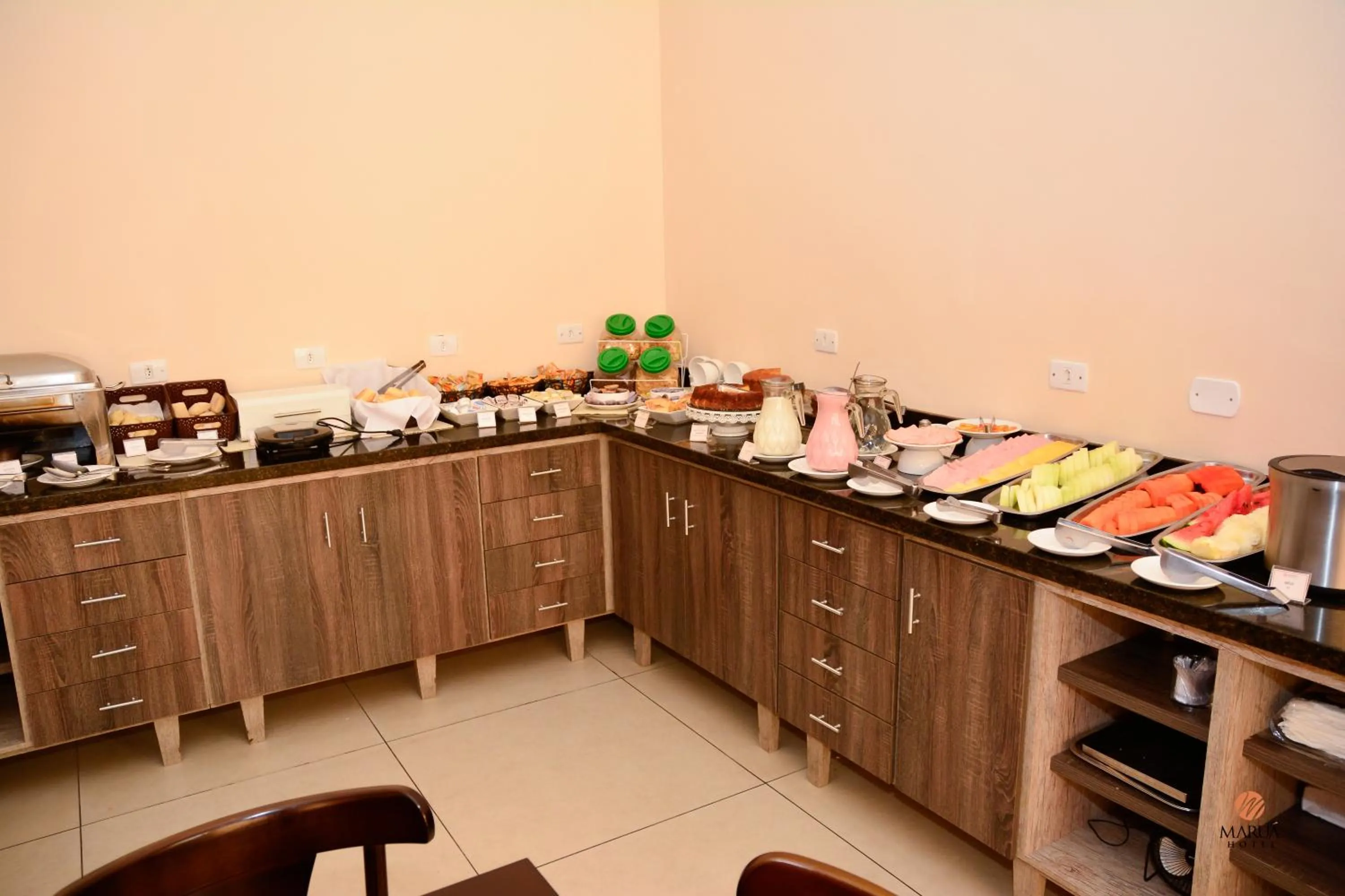 Buffet breakfast in Hotel Maruá