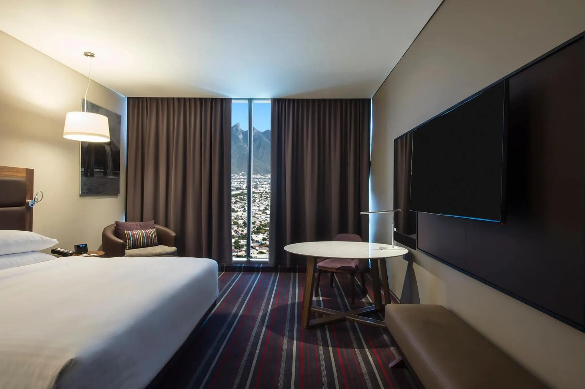 Photo of the whole room, Bed in Fiesta Americana Monterrey Pabellón M.