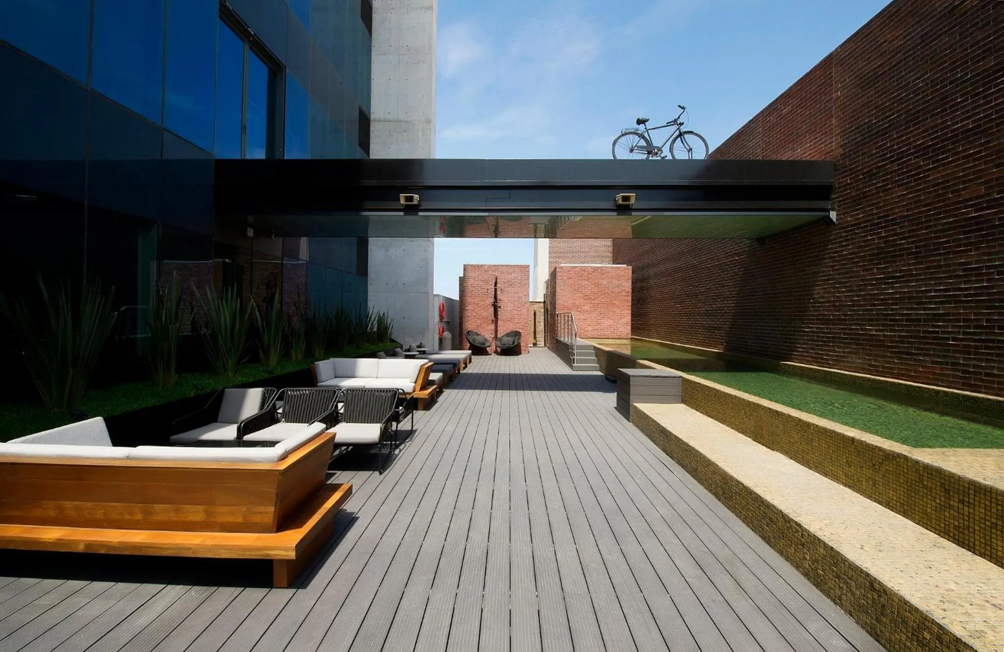 Swimming pool in Fiesta Americana Monterrey Pabellón M.